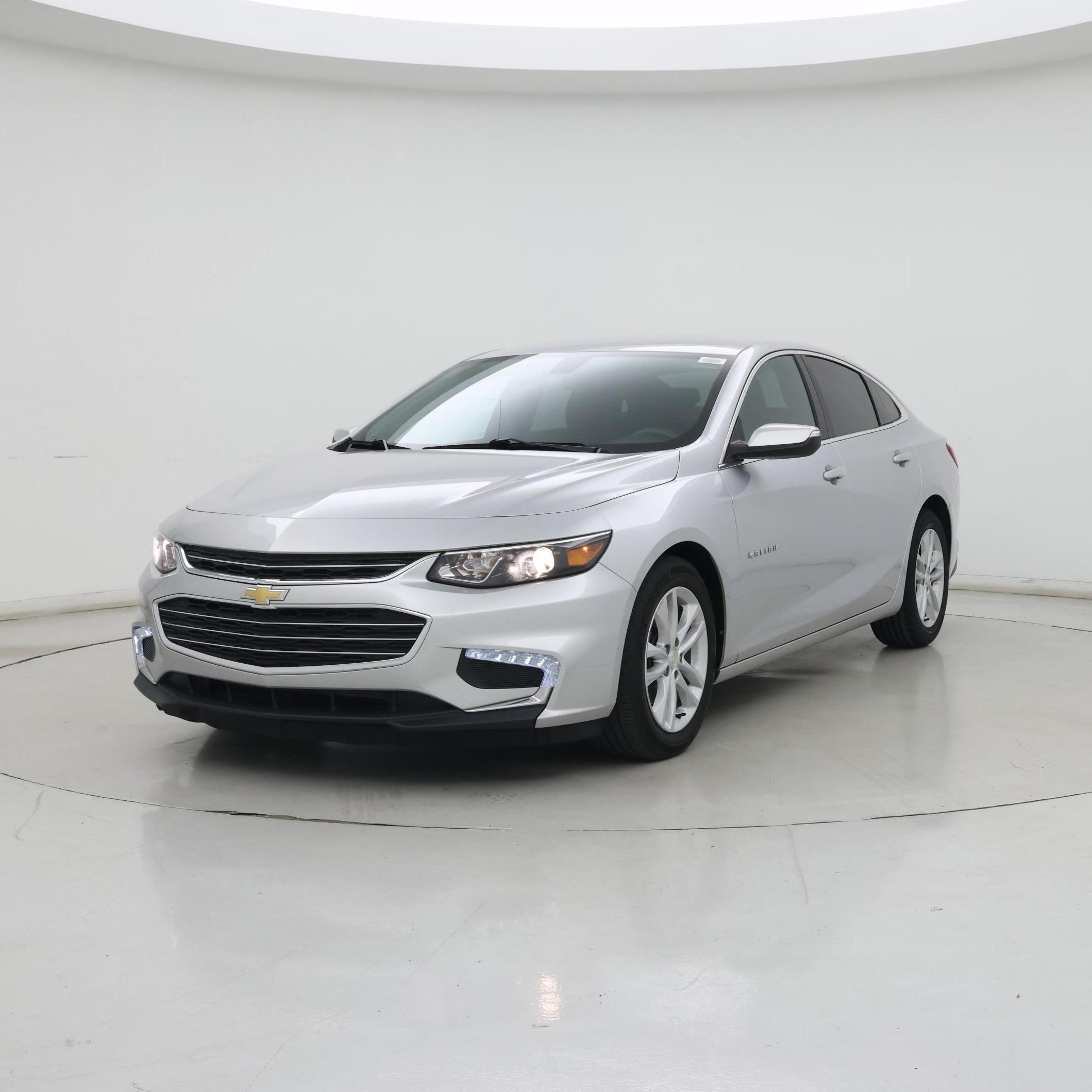 Thumbnail: 2018 Chevrolet Malibu - 4