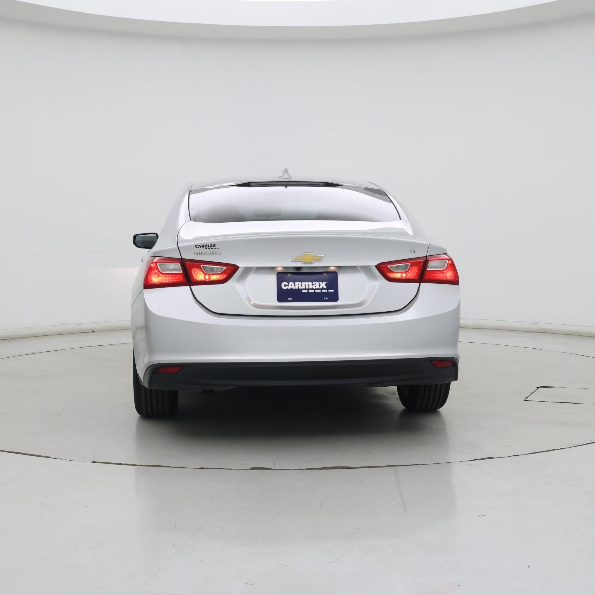 Thumbnail: 2018 Chevrolet Malibu - 6