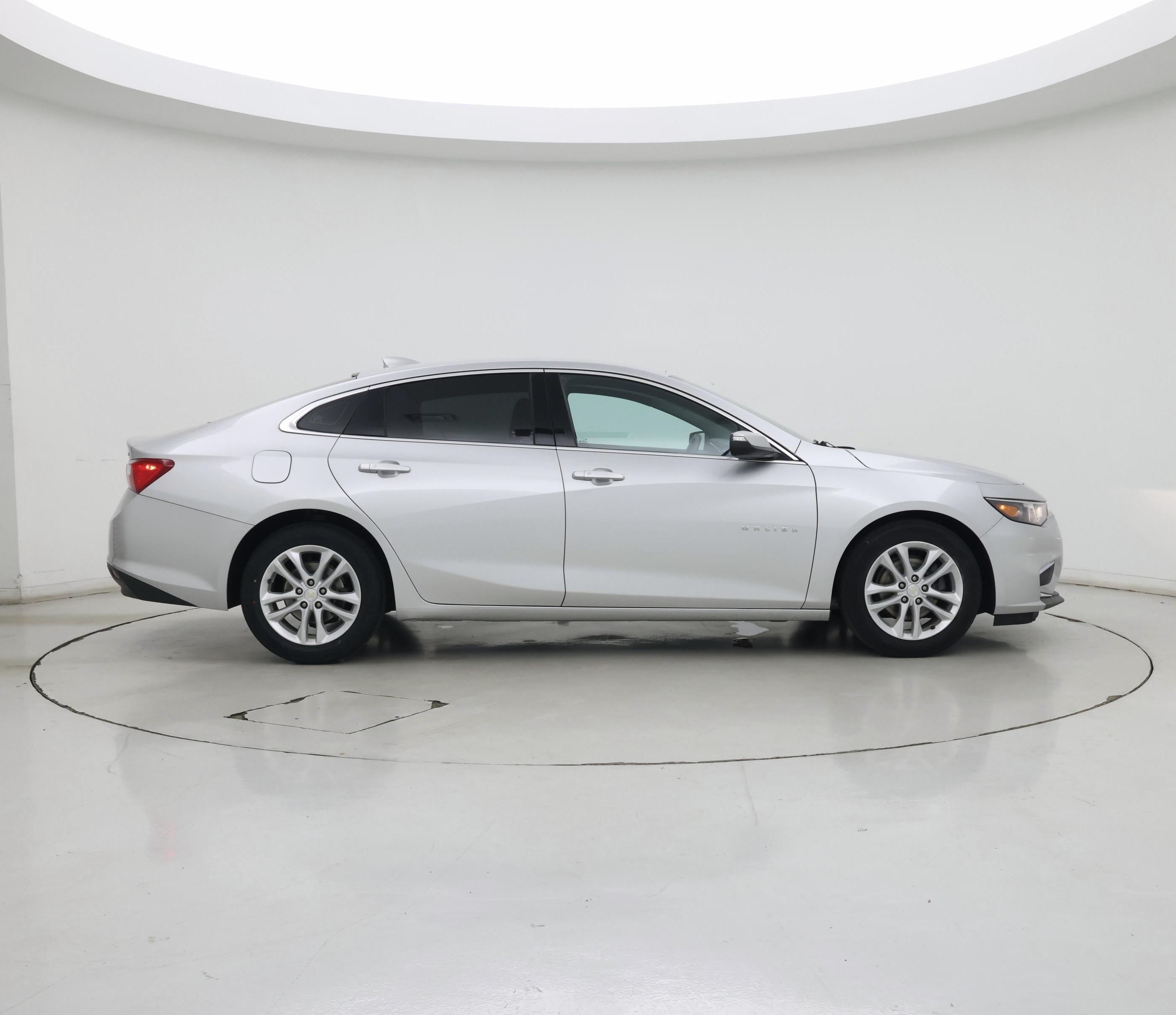 Thumbnail: 2018 Chevrolet Malibu - 7