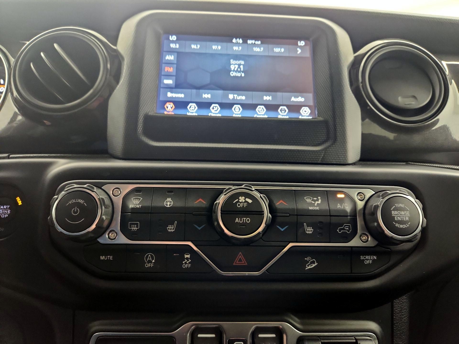 Thumbnail: 2019 Jeep Wrangler - 16