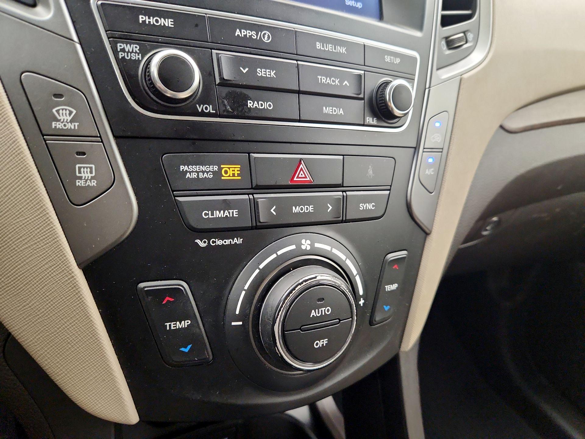 Thumbnail: 2018 Hyundai Santa Fe - 16