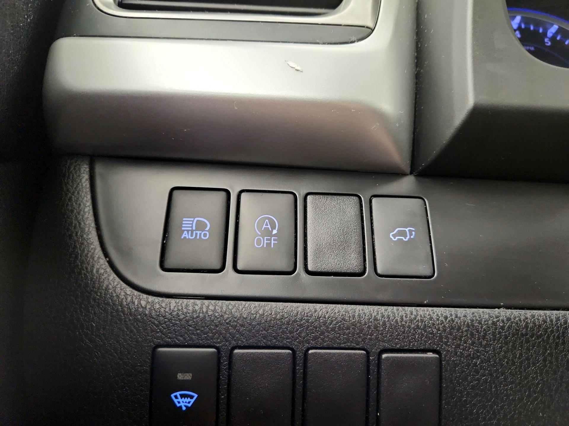Thumbnail: 2019 Toyota Highlander - 13