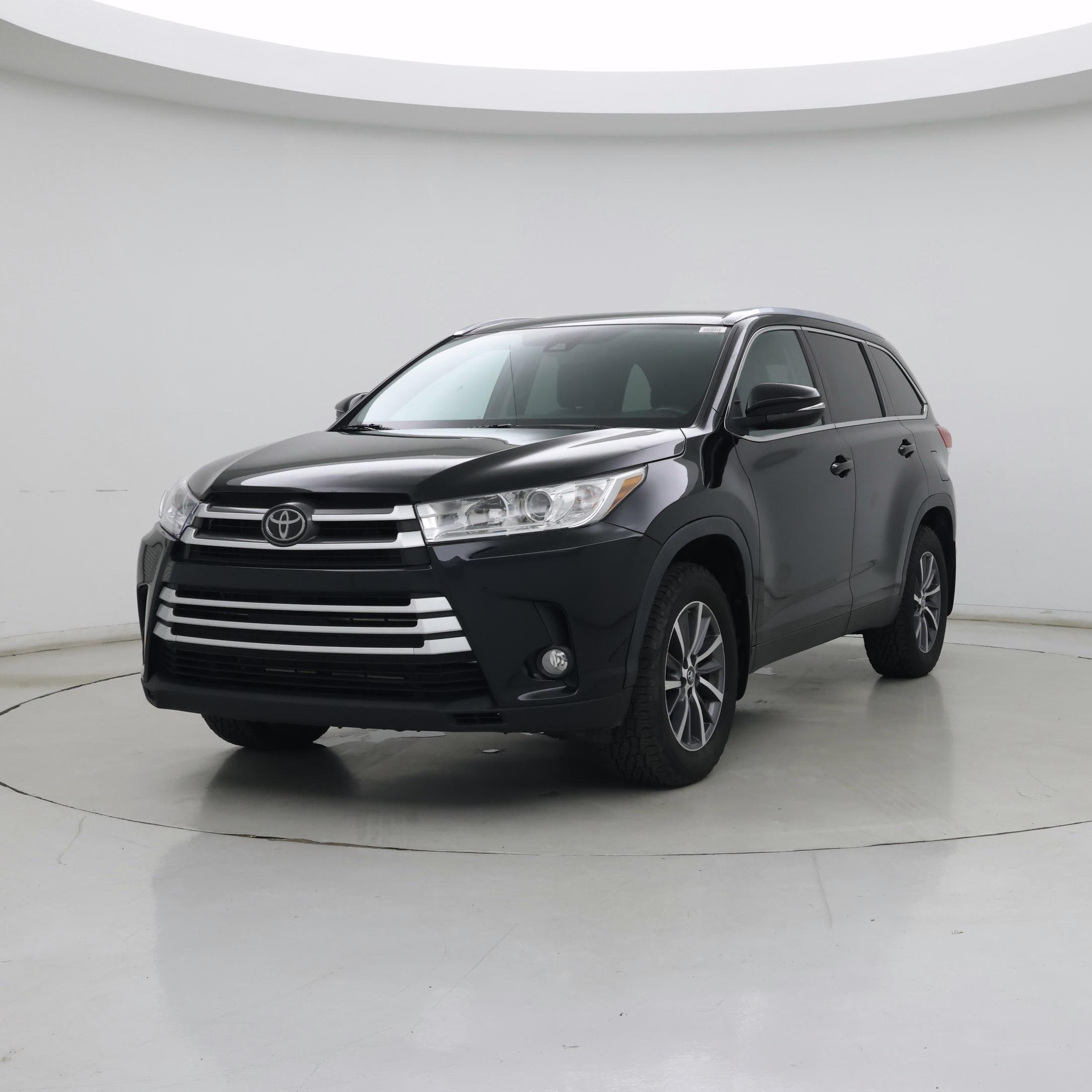 Thumbnail: 2019 Toyota Highlander - 4