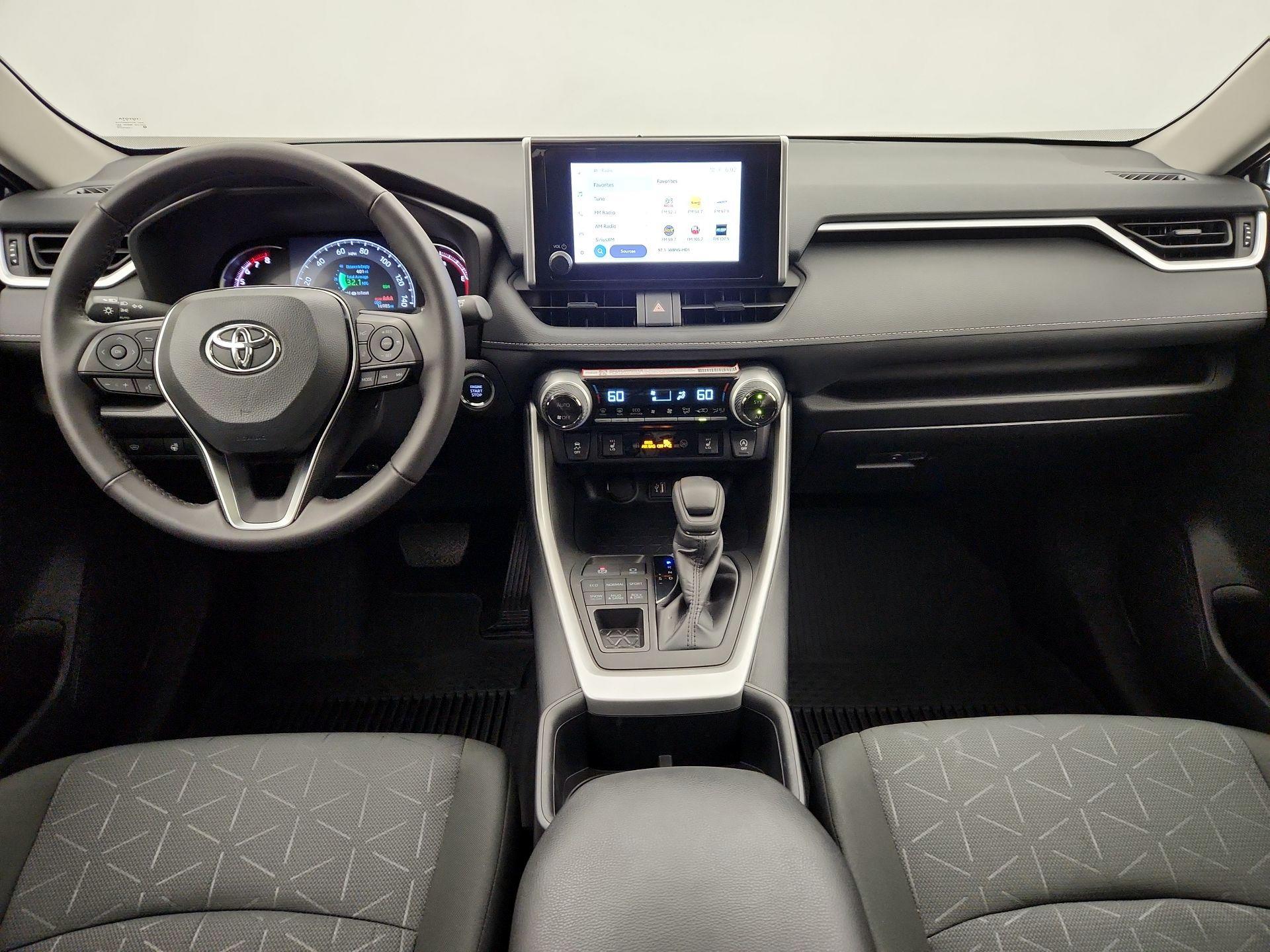 Thumbnail: 2025 Toyota RAV4 - 9