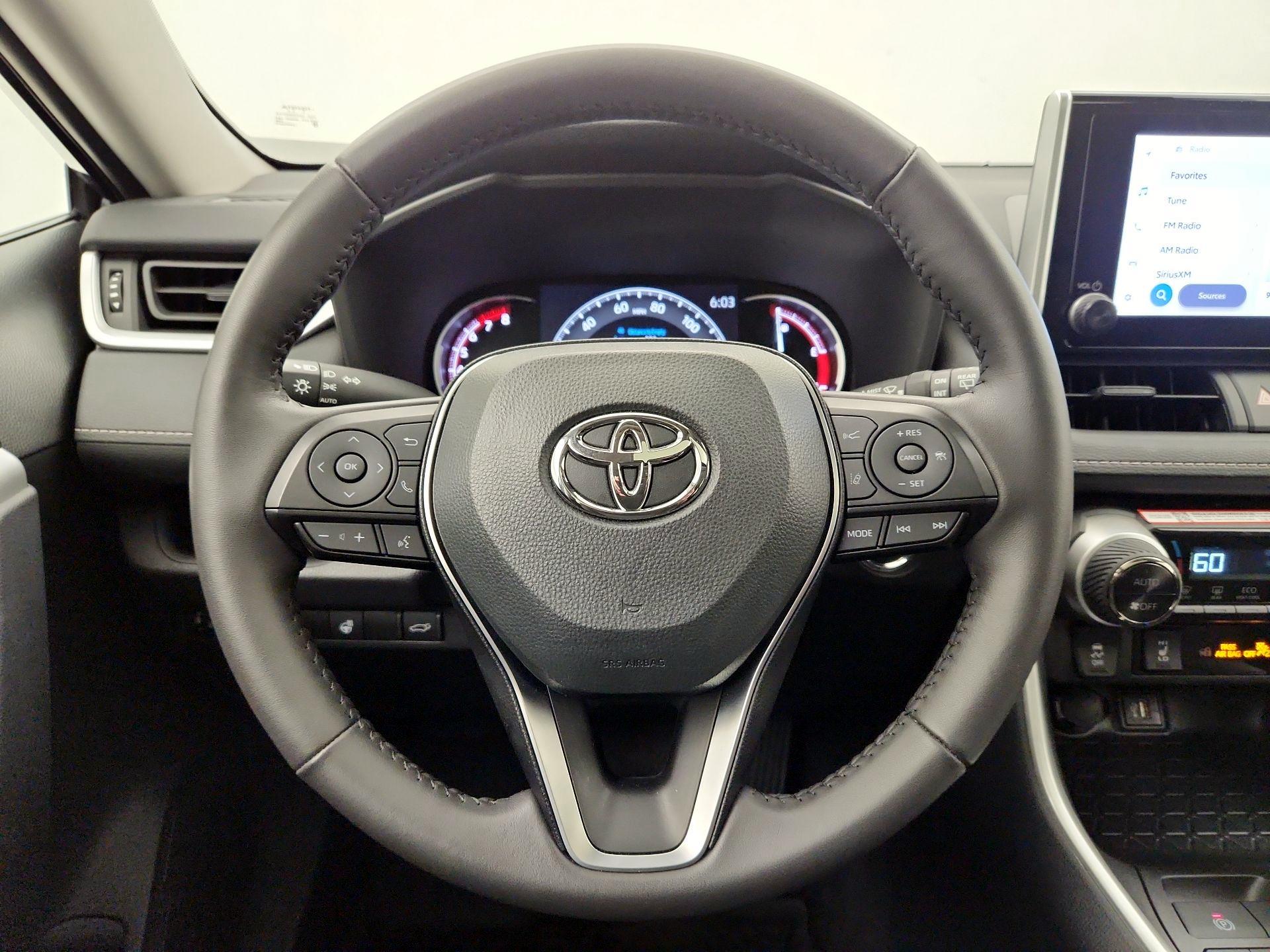 Thumbnail: 2025 Toyota RAV4 - 10