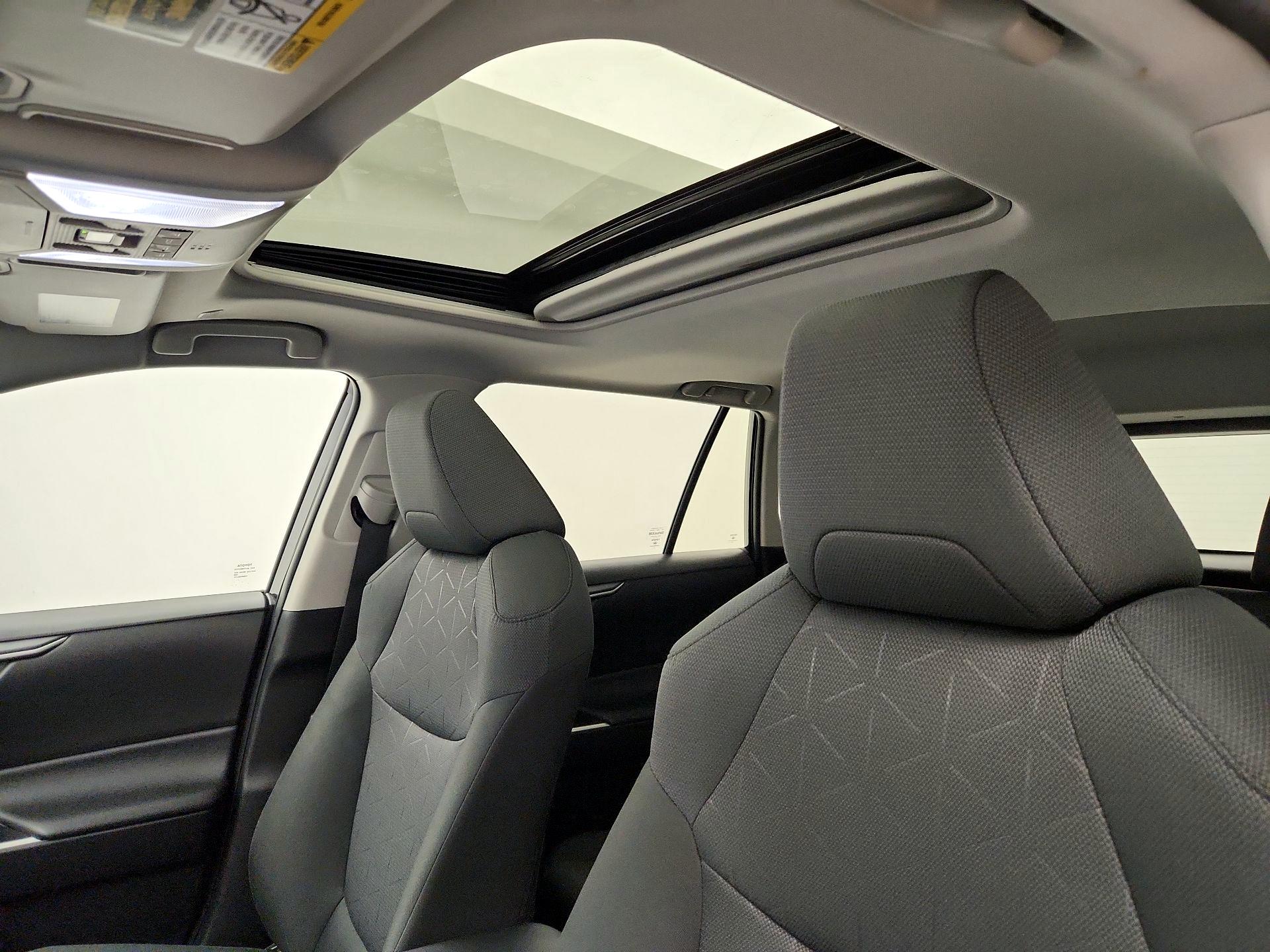 Thumbnail: 2025 Toyota RAV4 - 19
