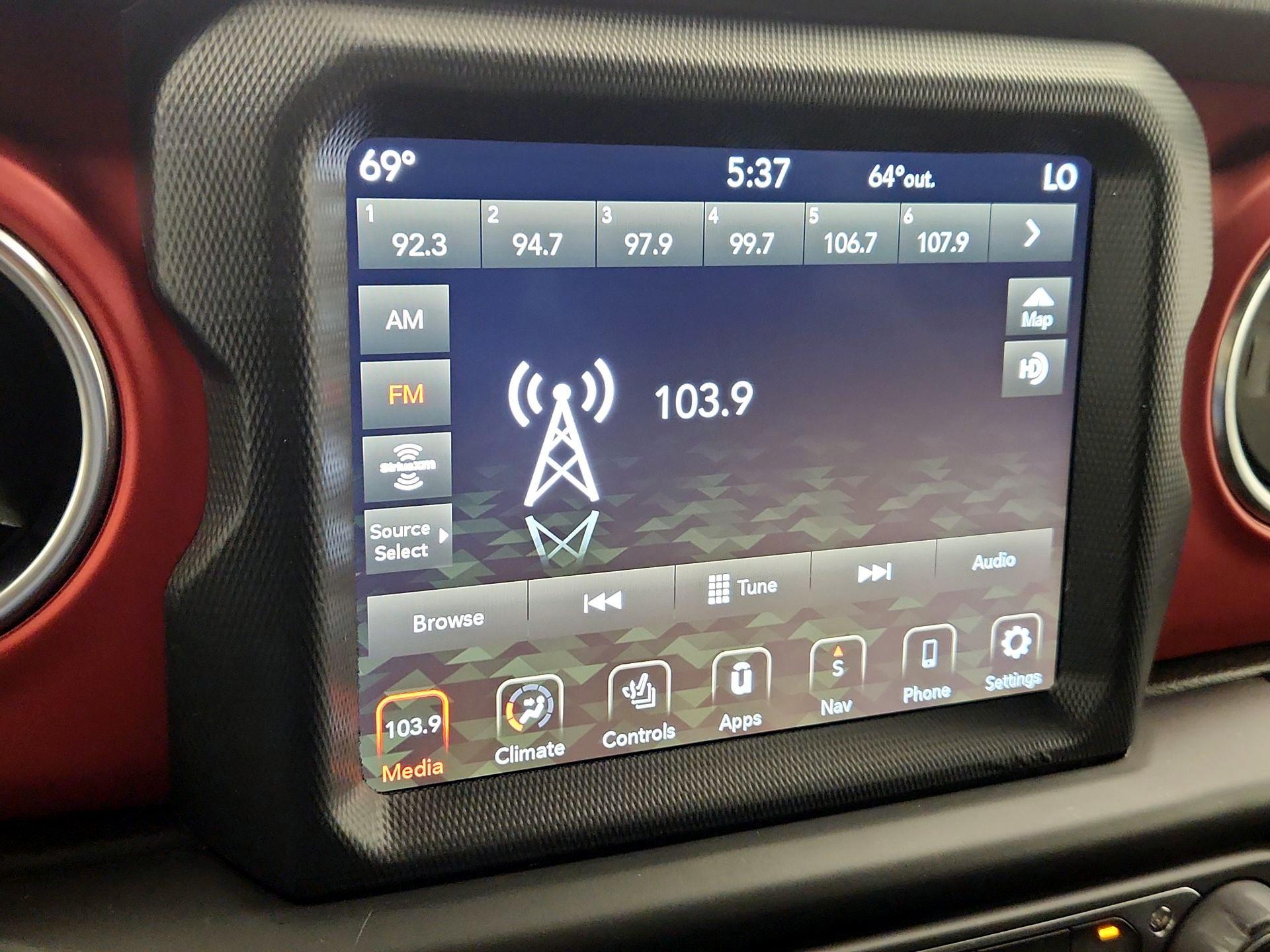 Thumbnail: 2020 Jeep Wrangler - 16