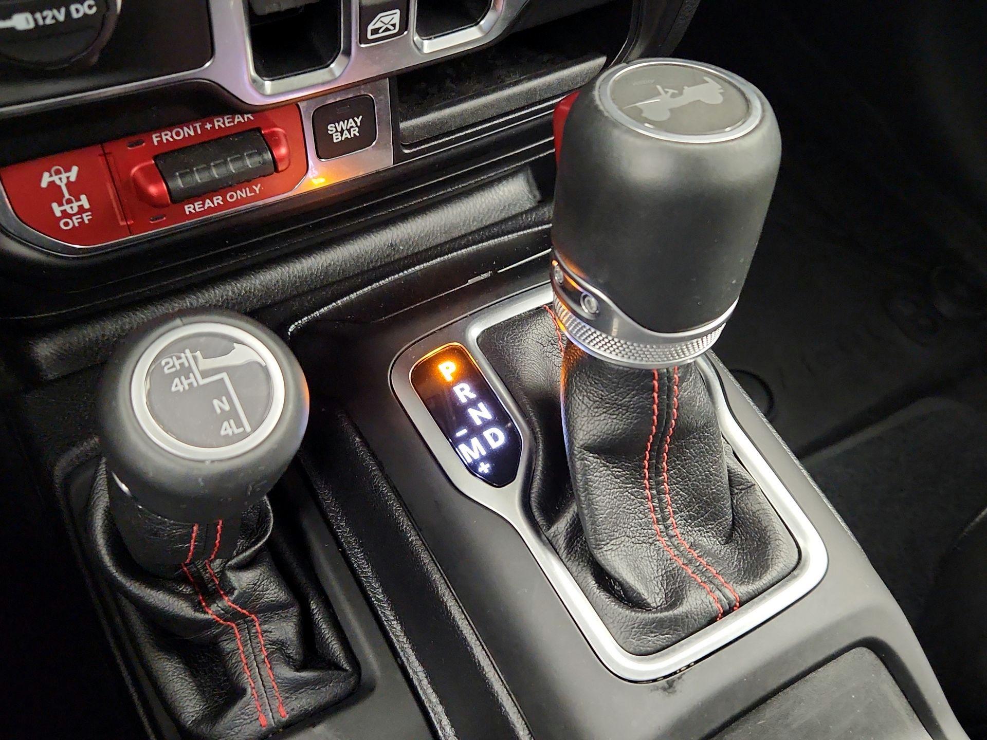 Thumbnail: 2020 Jeep Wrangler - 18