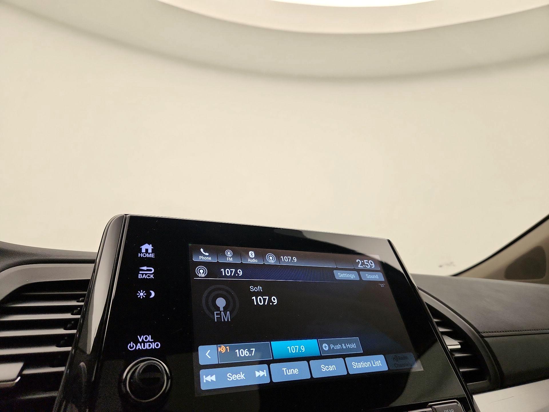 Thumbnail: 2019 Honda Odyssey - 15