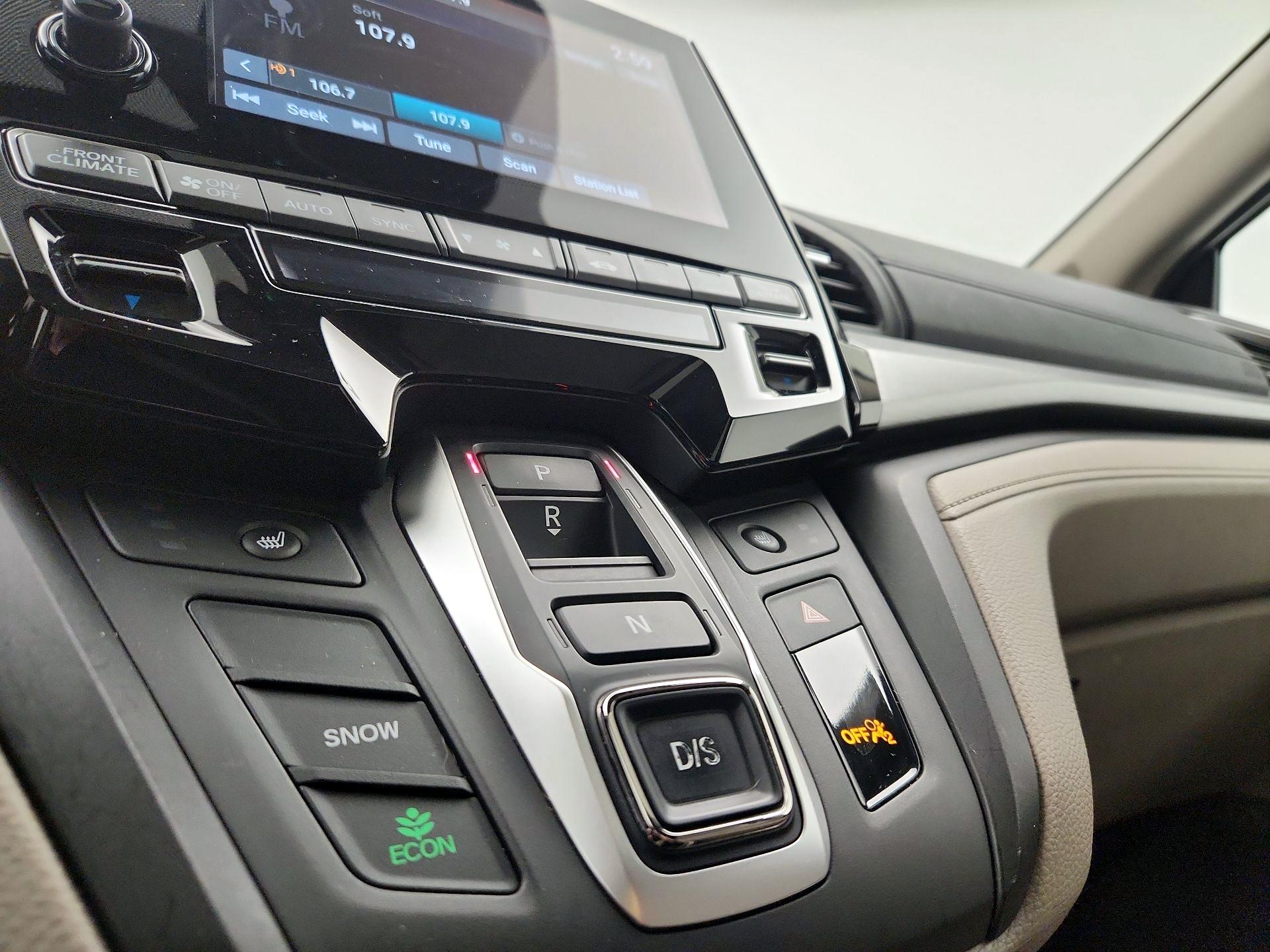 Thumbnail: 2019 Honda Odyssey - 17
