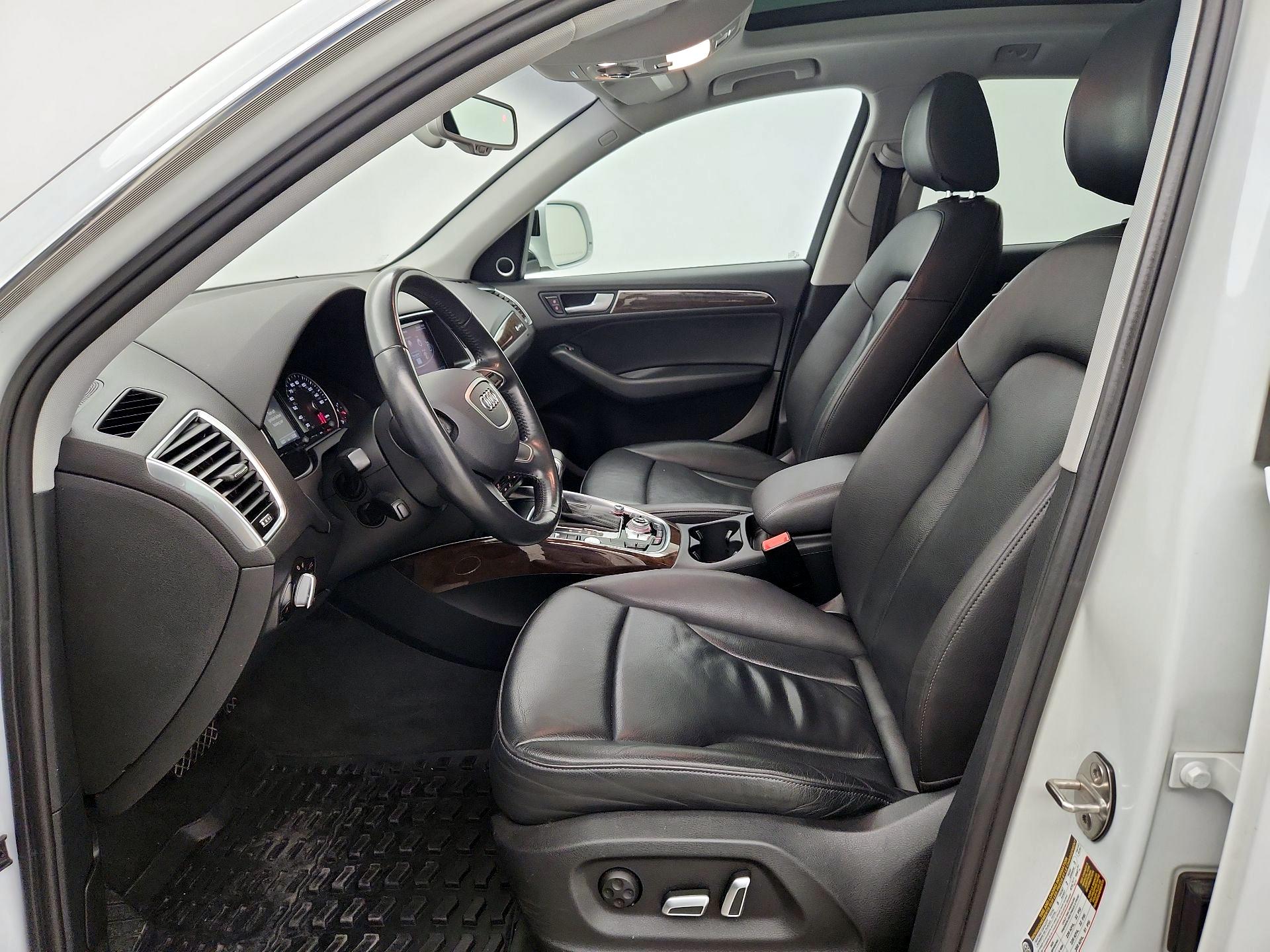 Thumbnail: 2016 Audi Q5 - 11