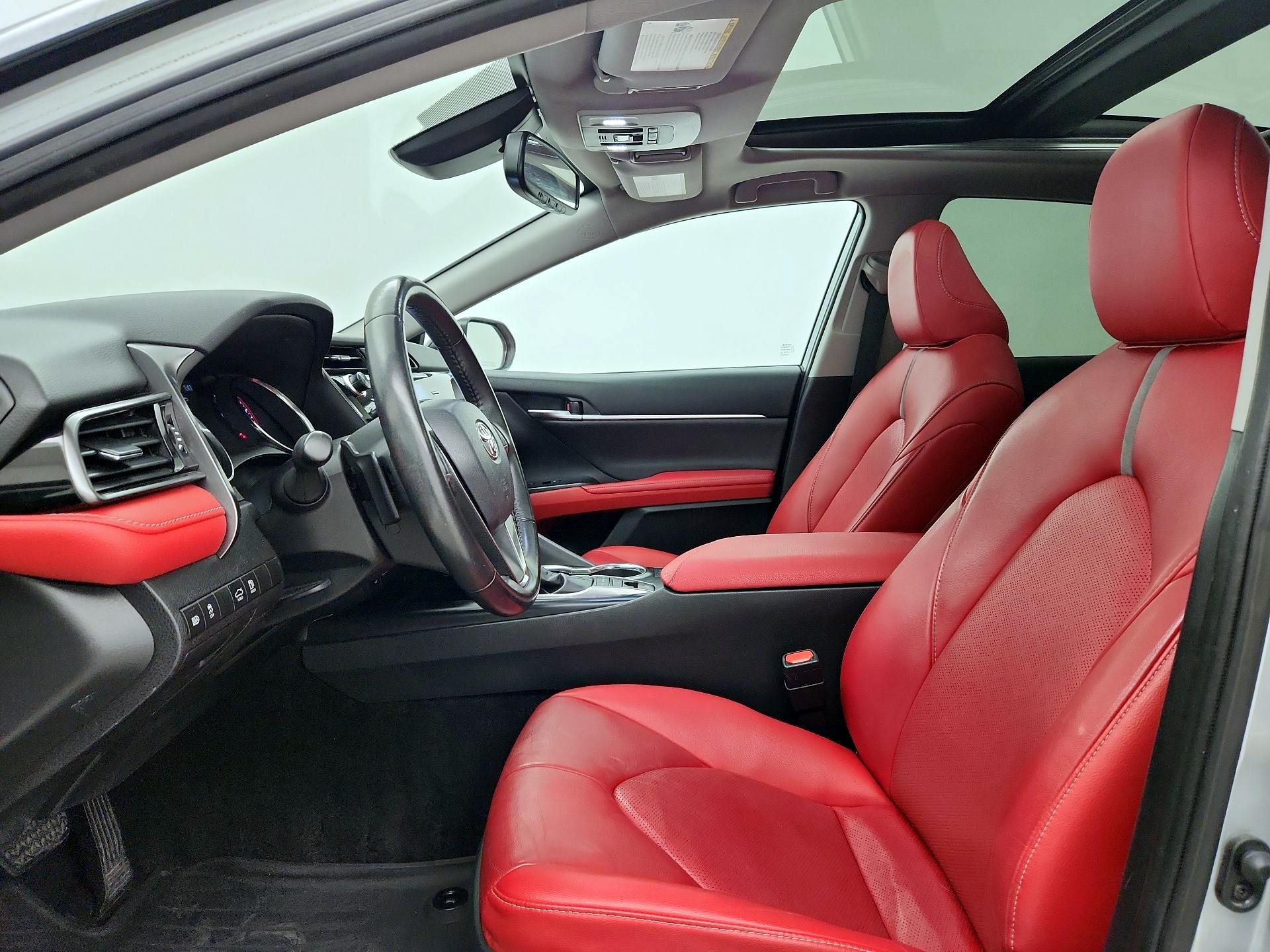 Thumbnail: 2019 Toyota Camry - 11