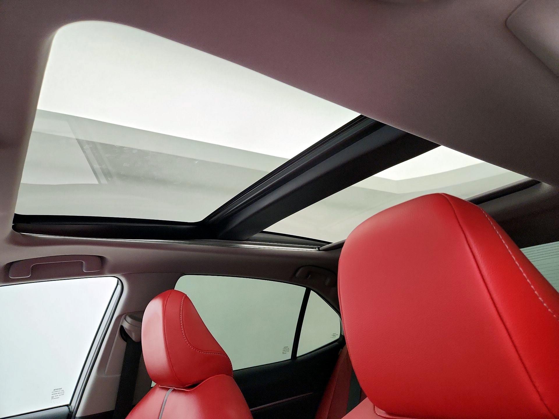 Thumbnail: 2019 Toyota Camry - 19
