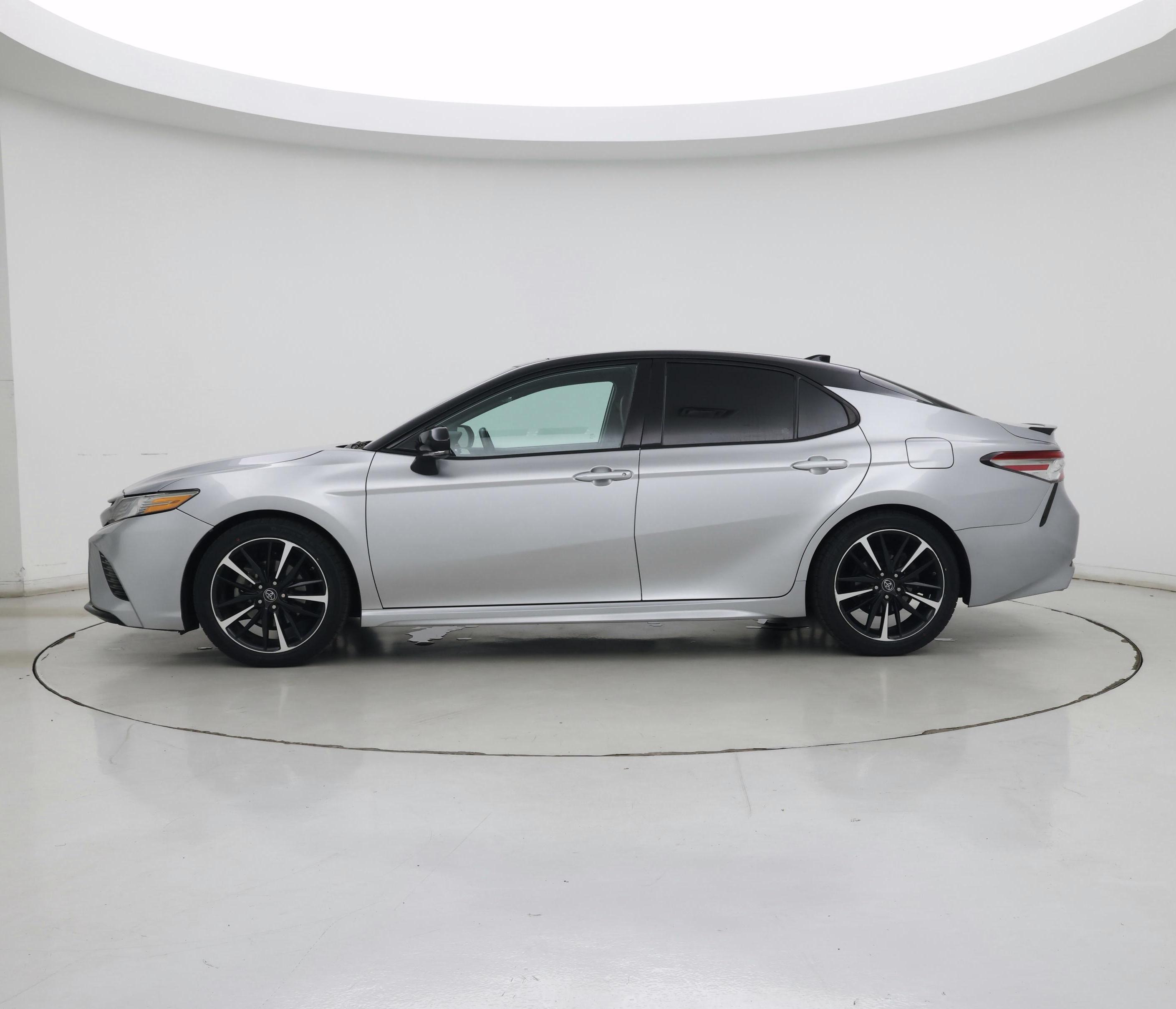 Thumbnail: 2019 Toyota Camry - 3