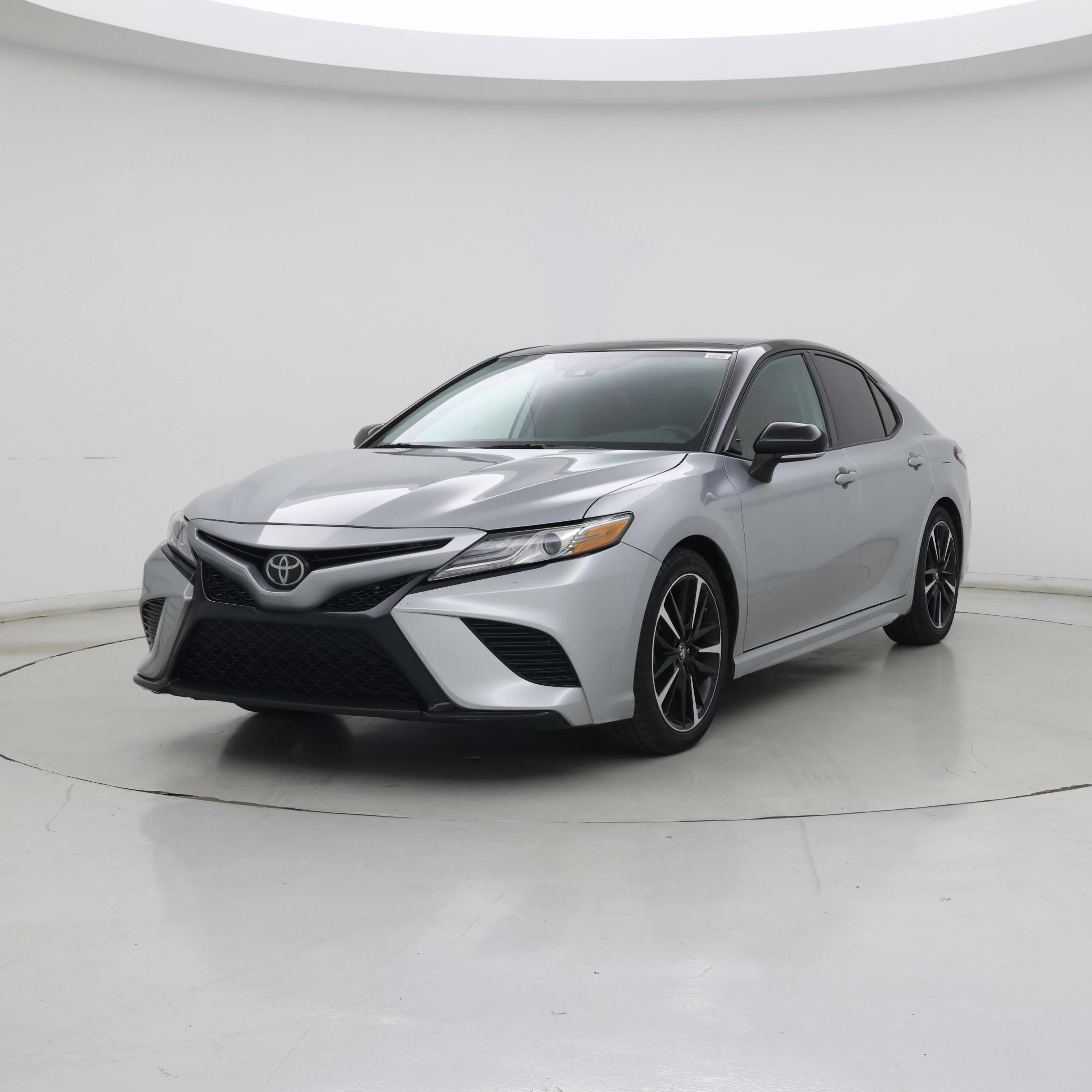 Thumbnail: 2019 Toyota Camry - 4