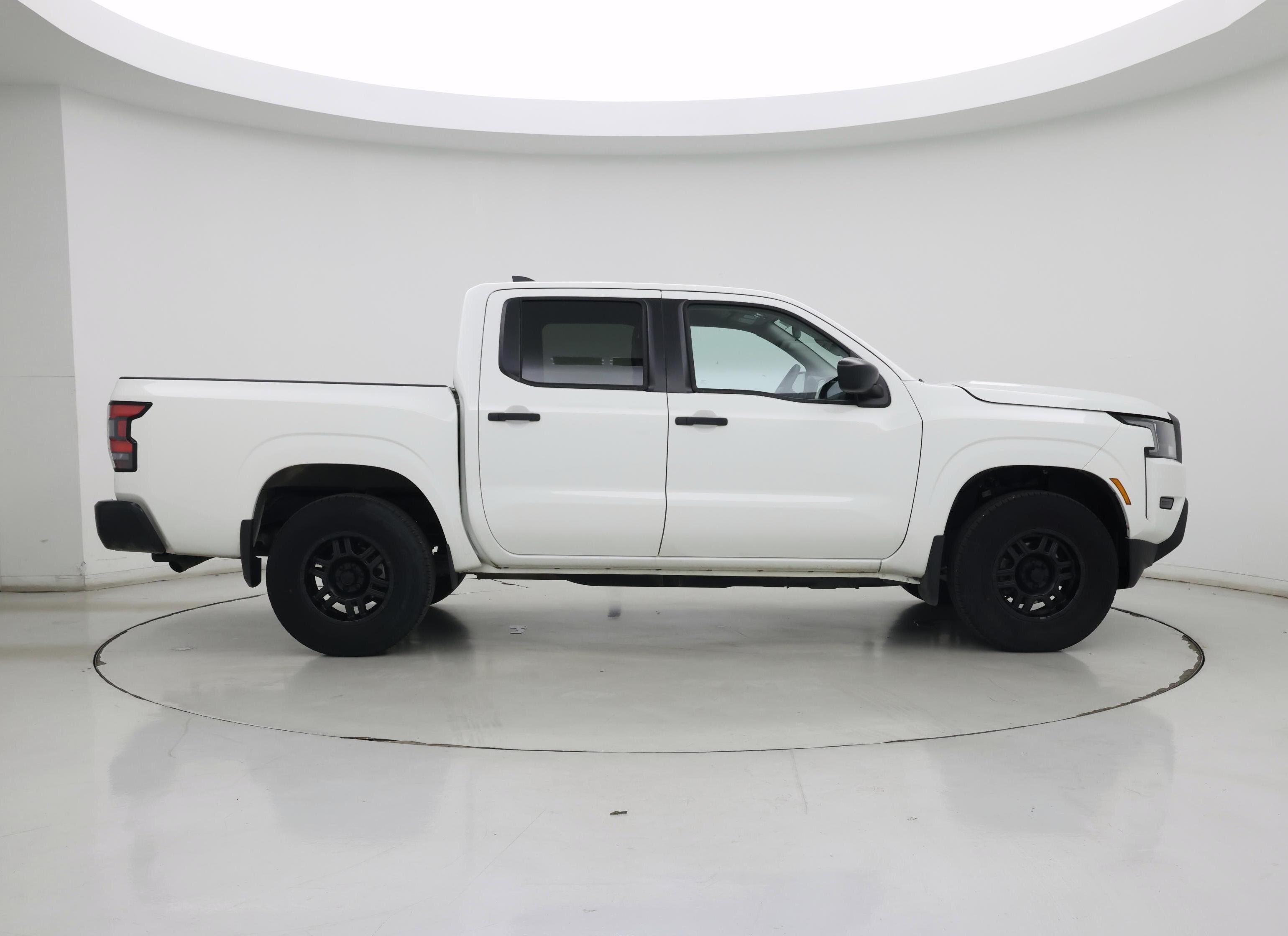 Thumbnail: 2023 Nissan Frontier - 7