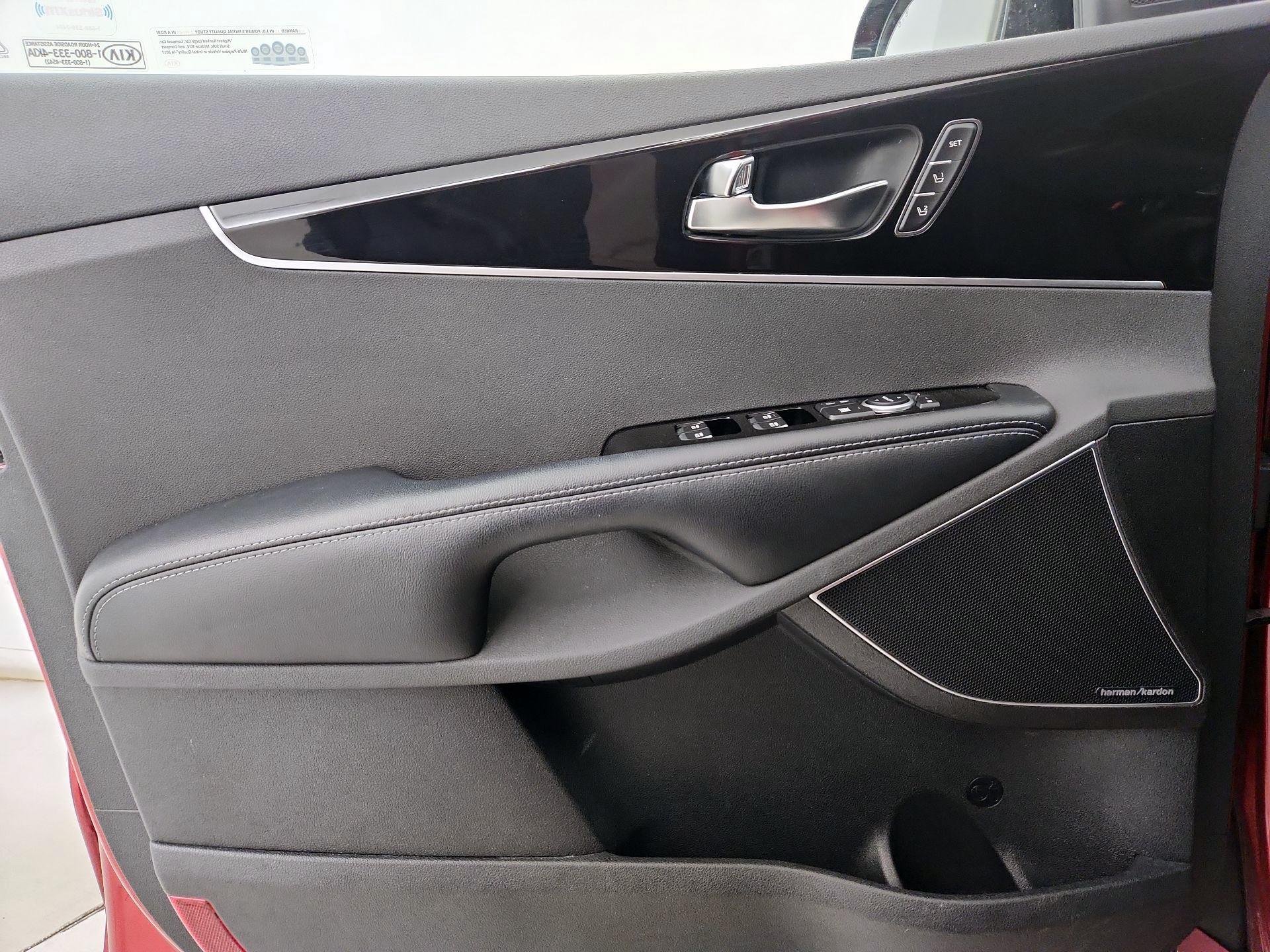 Thumbnail: 2019 Kia Sorento - 12