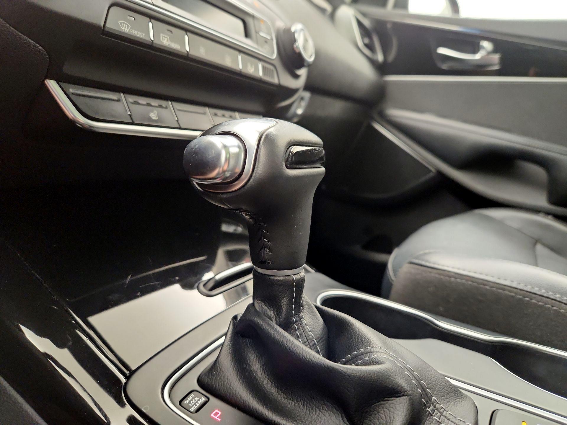 Thumbnail: 2019 Kia Sorento - 18