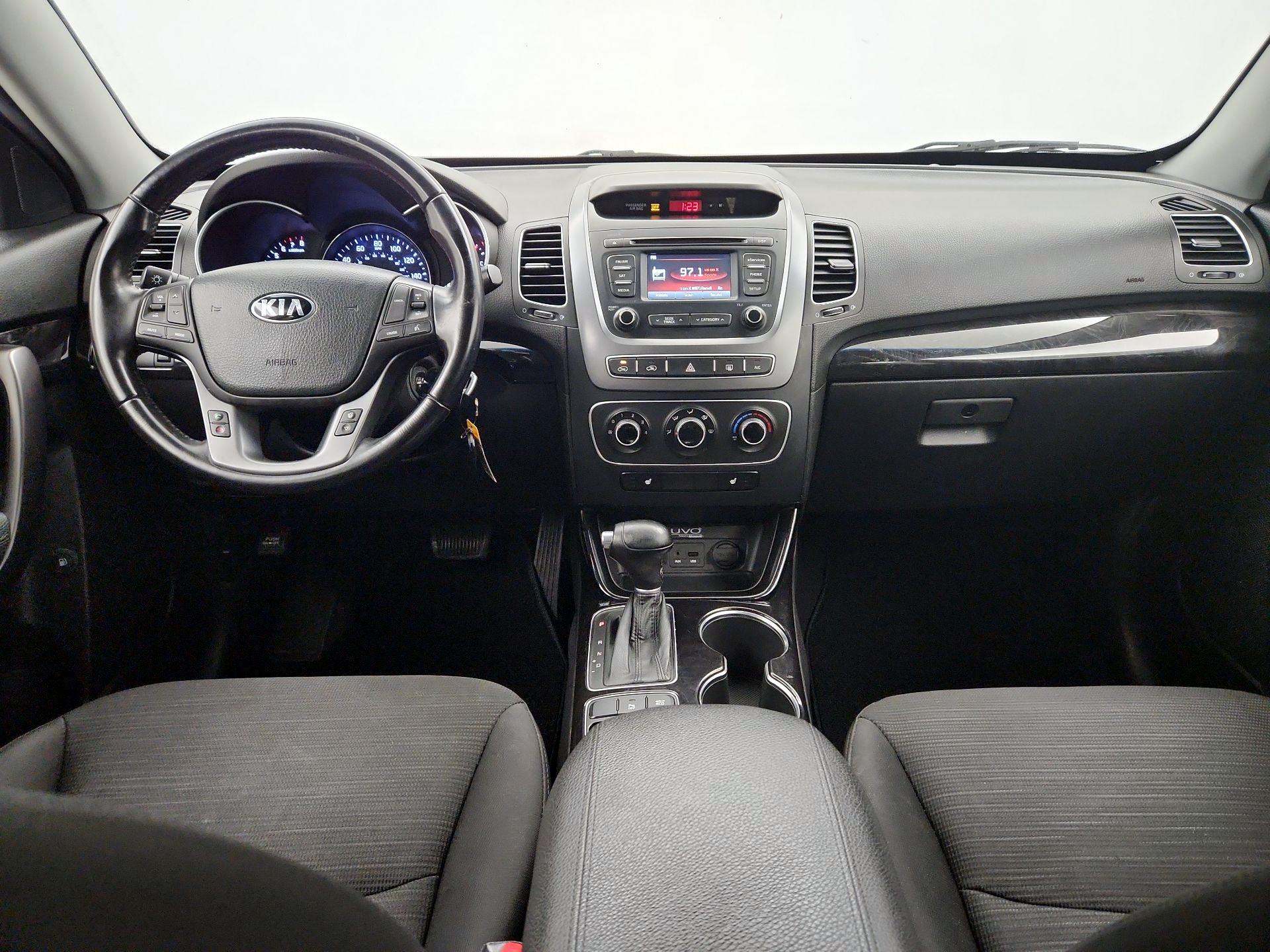Thumbnail: 2014 Kia Sorento - 9