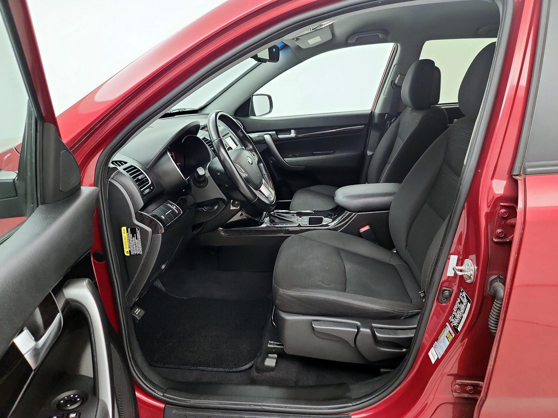Thumbnail: 2014 Kia Sorento - 11