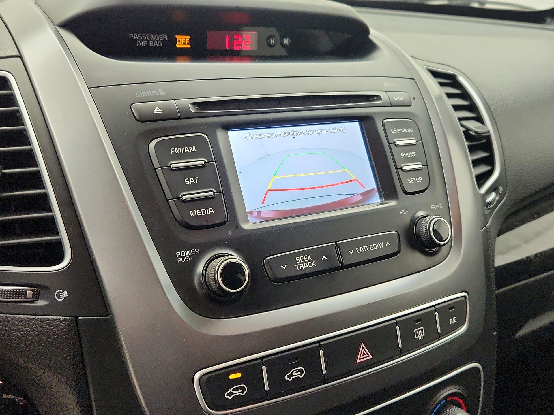 Thumbnail: 2014 Kia Sorento - 14