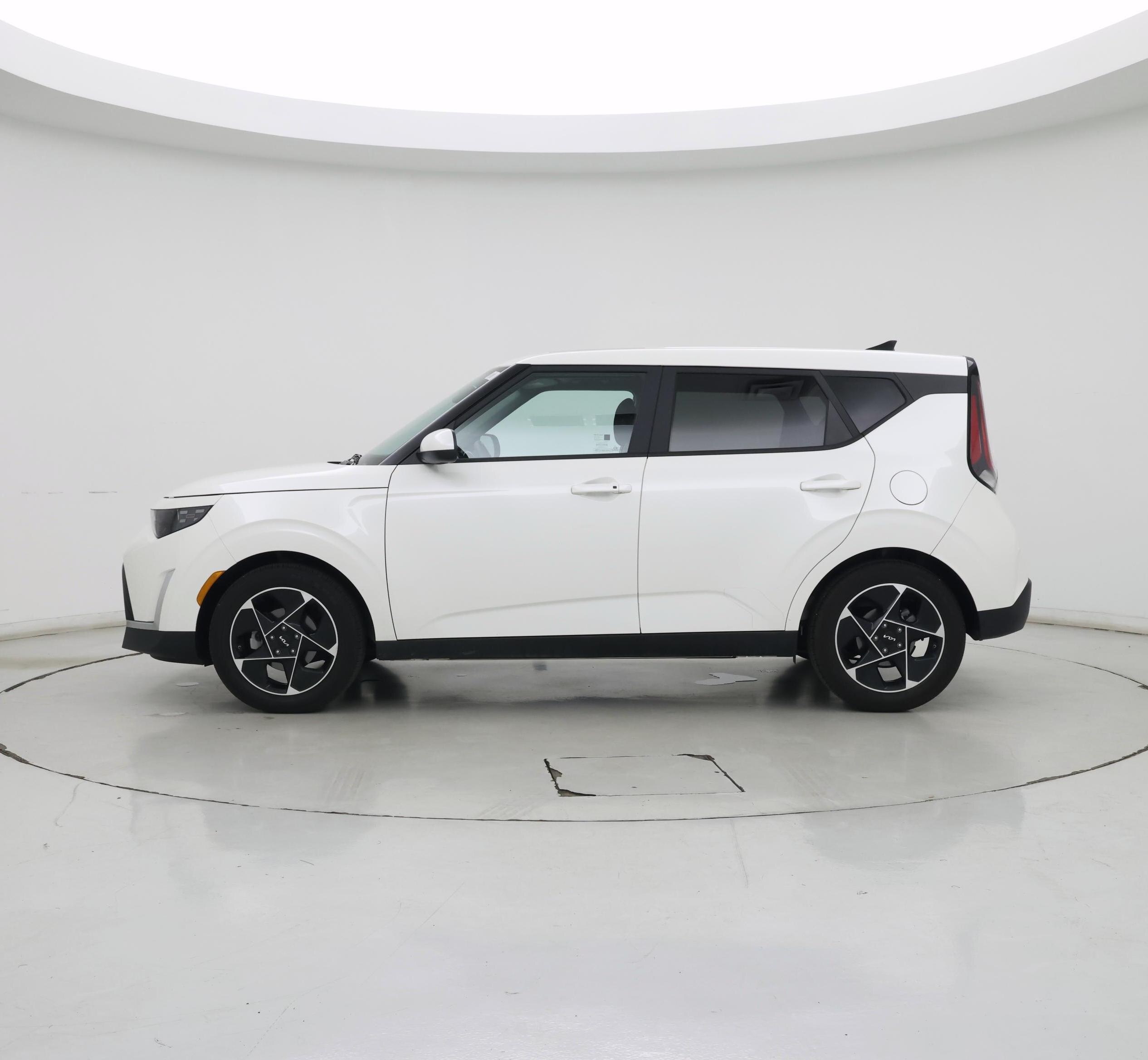 Thumbnail: 2023 Kia Soul - 3