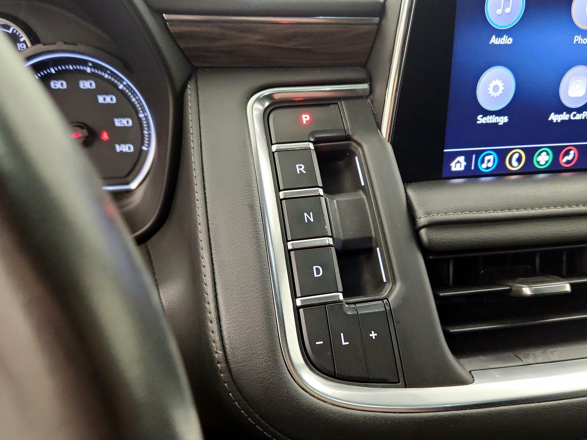 Thumbnail: 2021 Chevrolet Suburban - 17