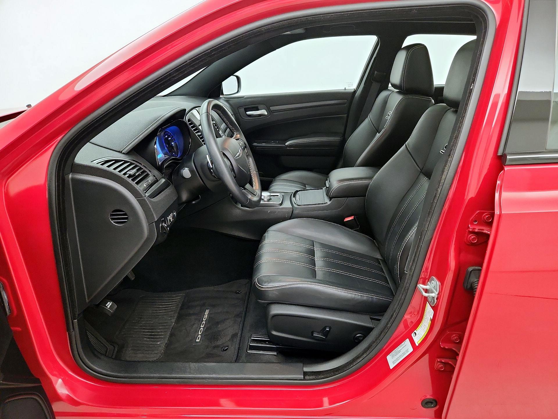 Thumbnail: 2015 Chrysler 300 - 11