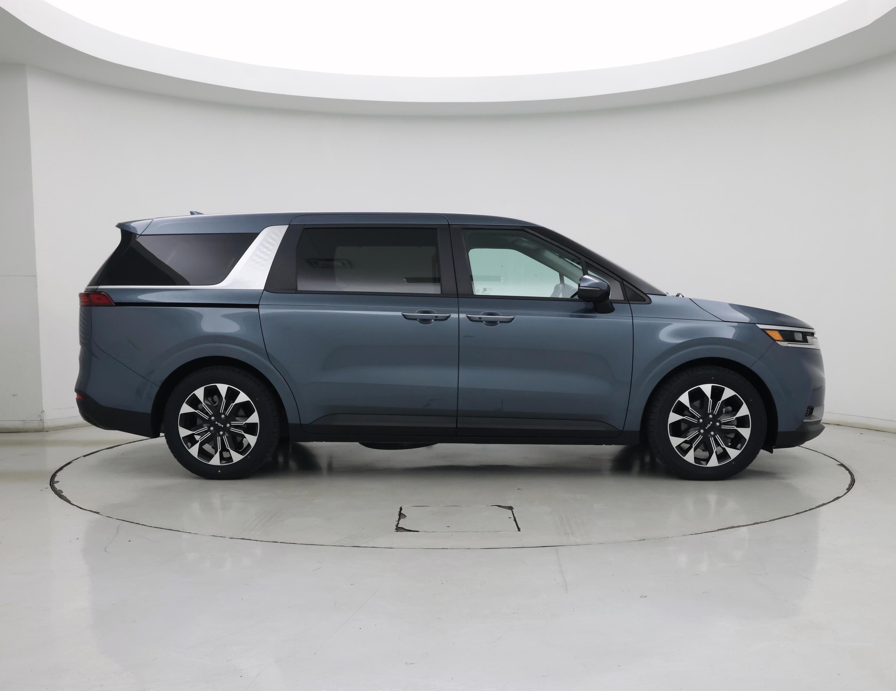 Thumbnail: 2024 Kia Carnival - 7