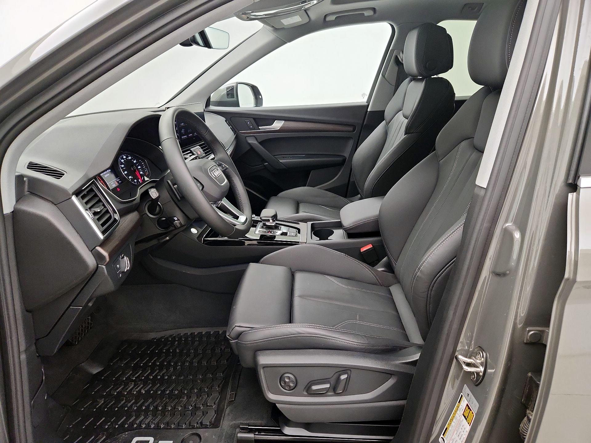 Thumbnail: 2024 Audi Q5 - 11