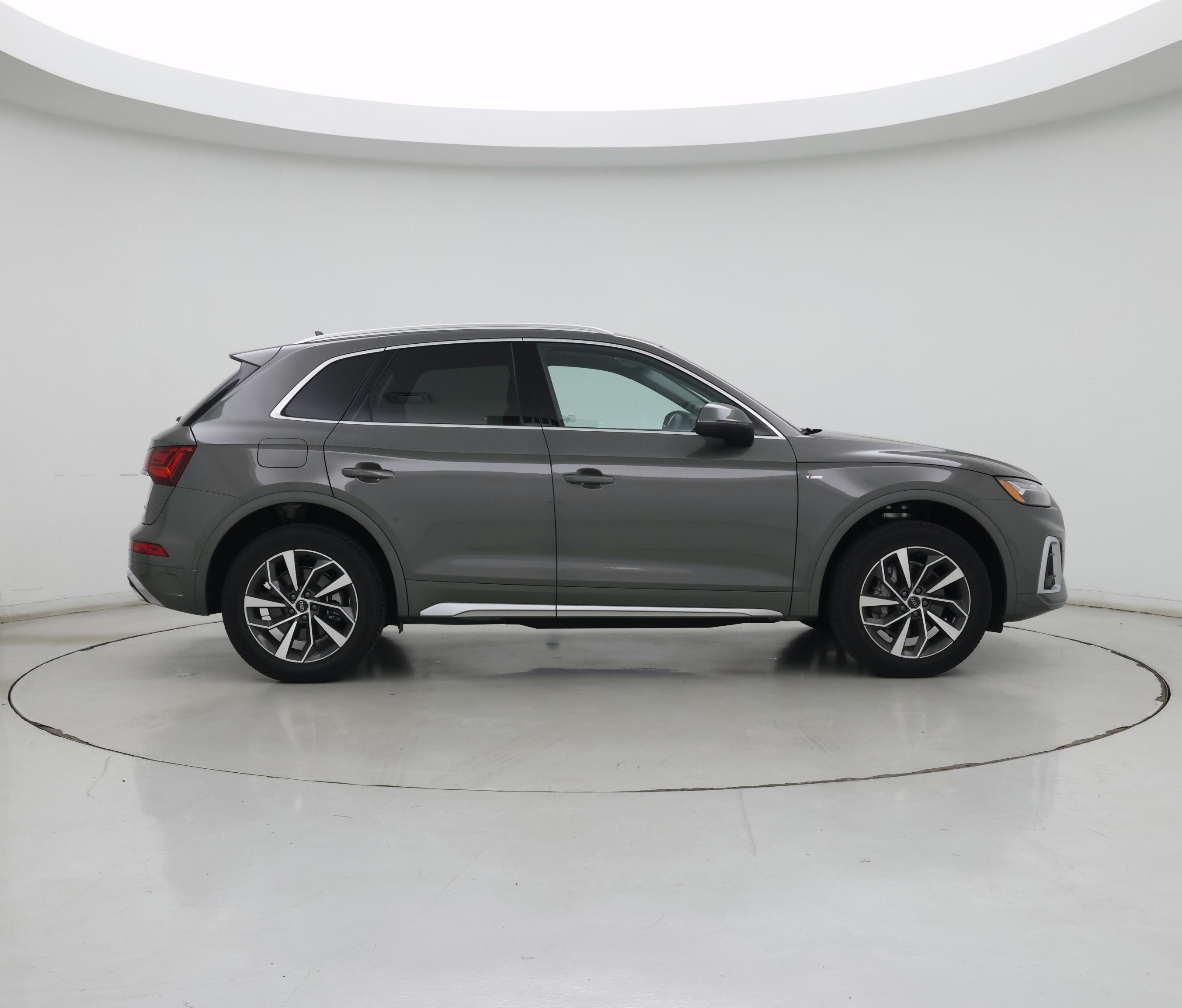 Thumbnail: 2024 Audi Q5 - 7