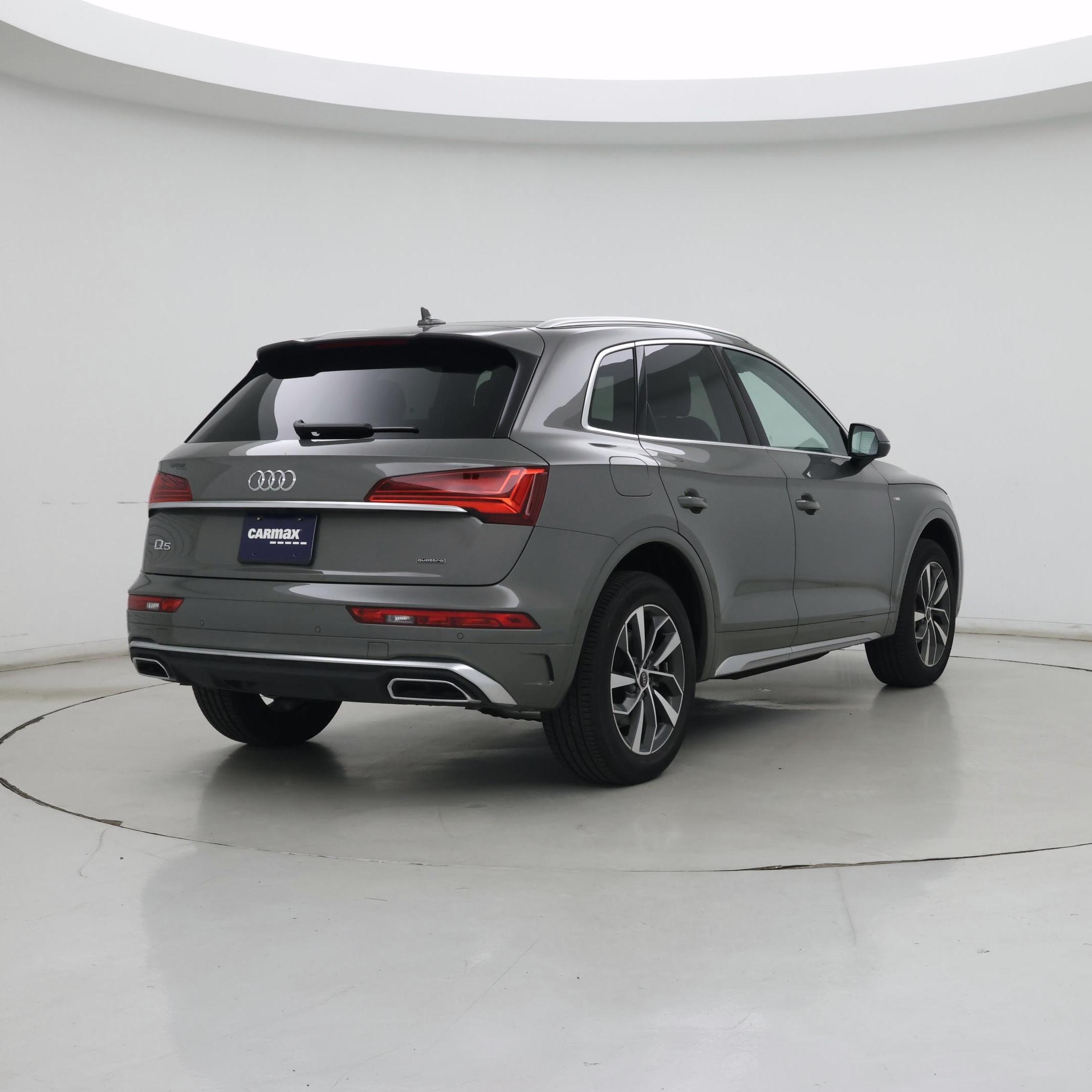 Thumbnail: 2024 Audi Q5 - 8
