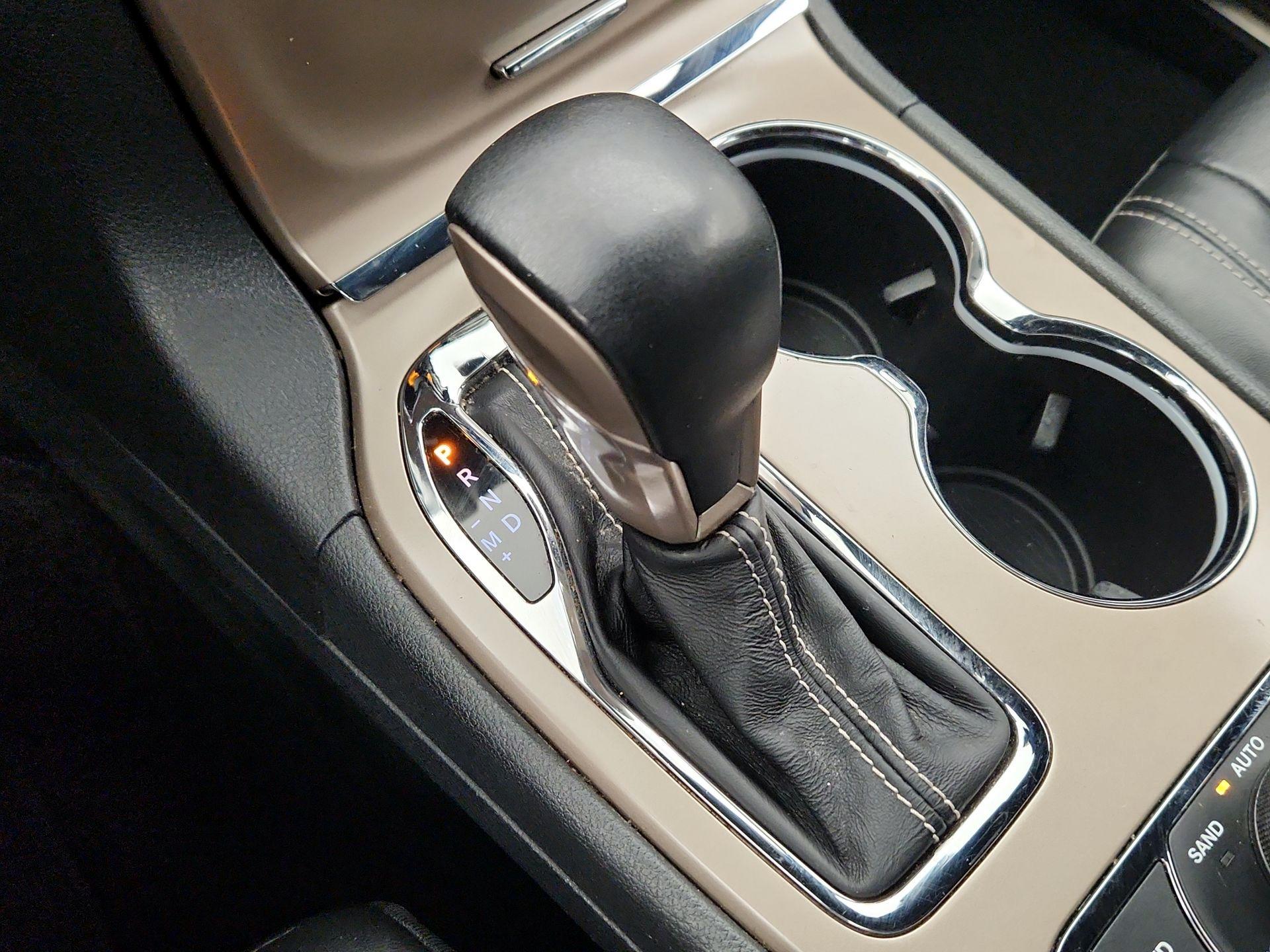 Thumbnail: 2016 Jeep Grand Cherokee - 18