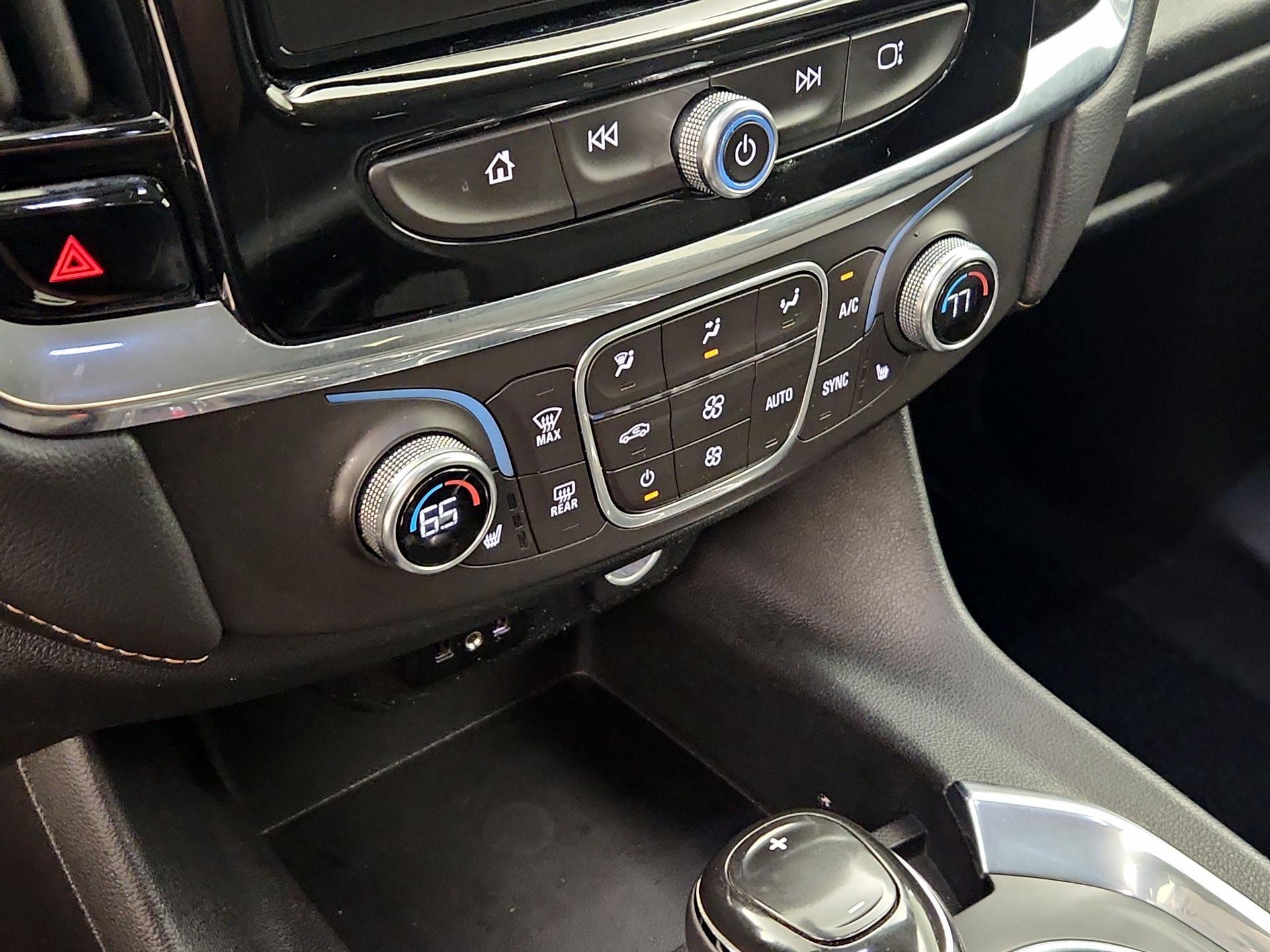 Thumbnail: 2018 Chevrolet Traverse - 16