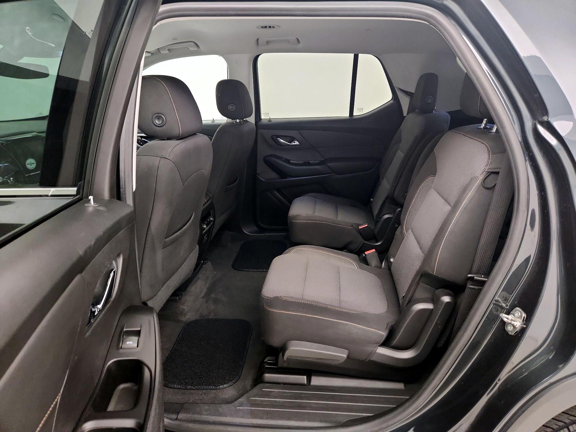 Thumbnail: 2018 Chevrolet Traverse - 19