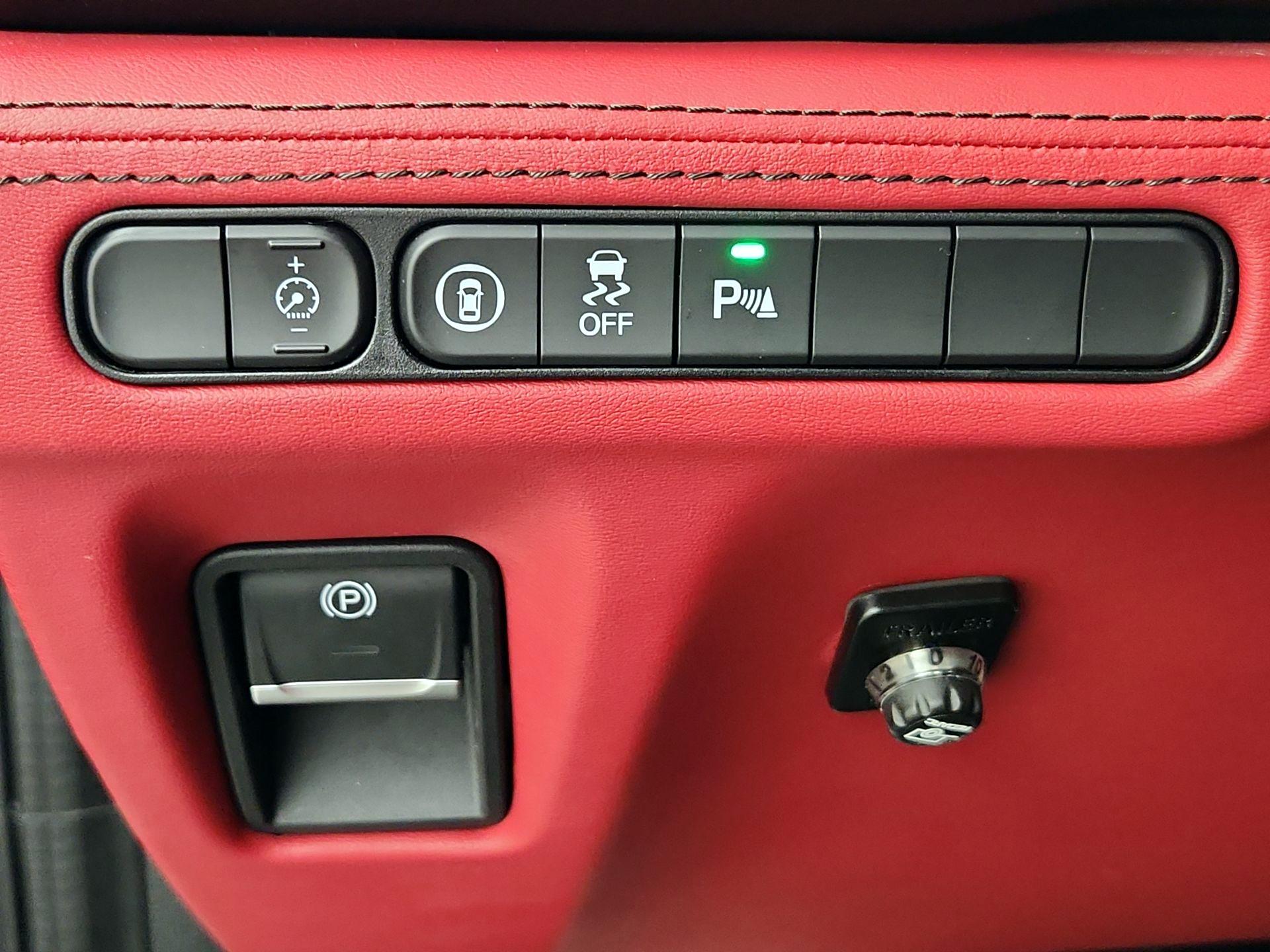 Thumbnail: 2022 Acura MDX - 13