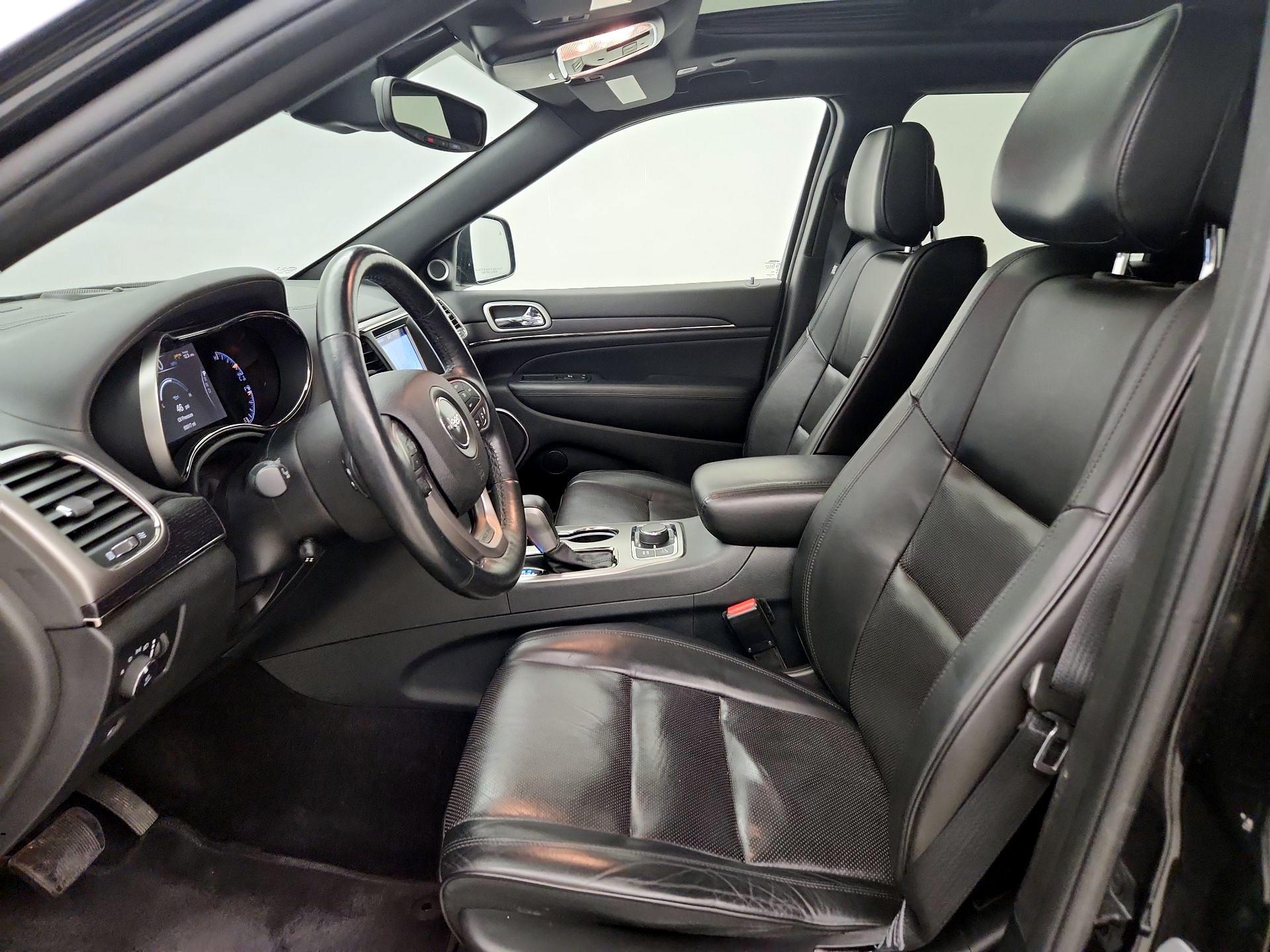 Thumbnail: 2018 Jeep Grand Cherokee - 11