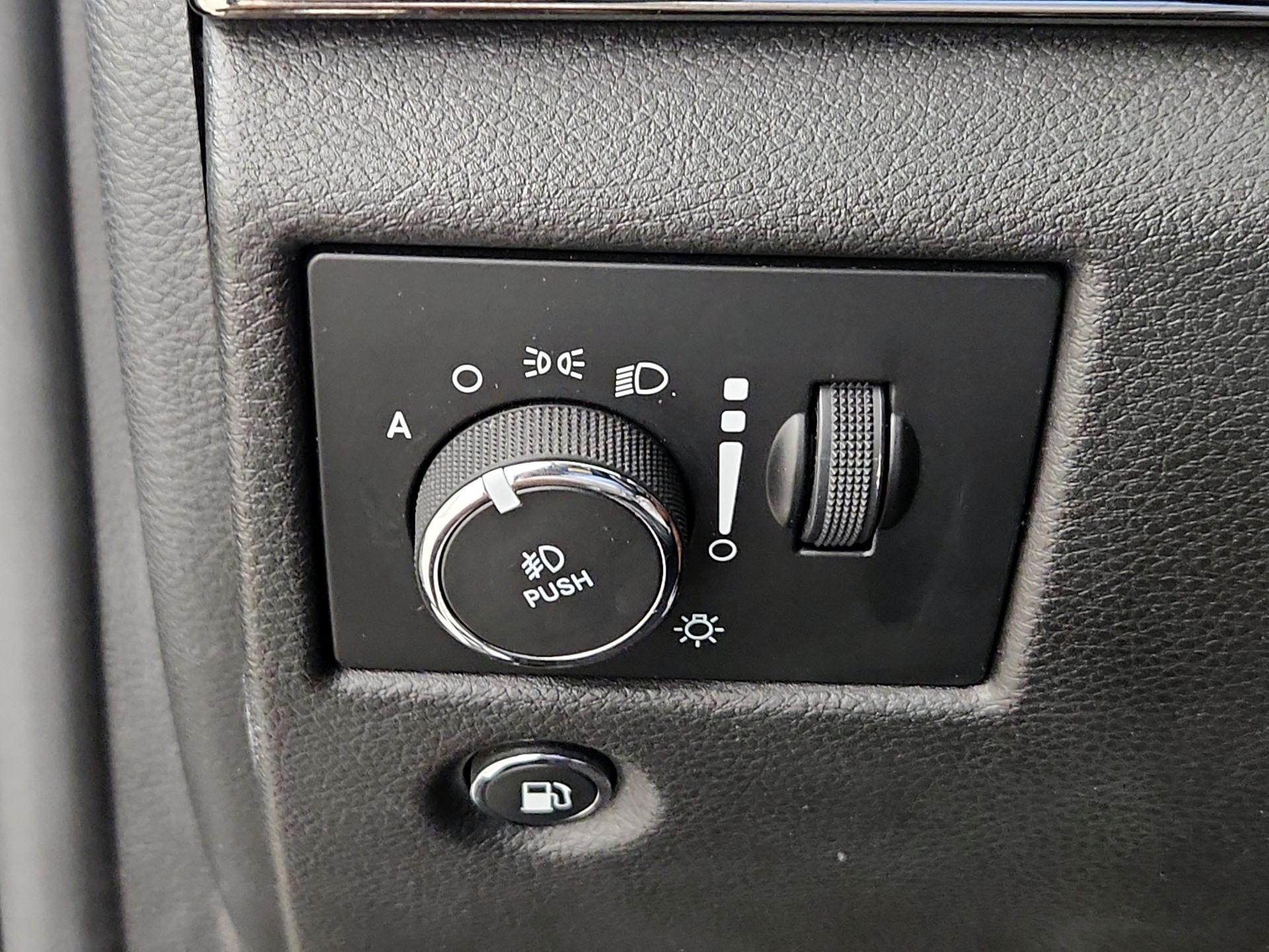 Thumbnail: 2018 Jeep Grand Cherokee - 13
