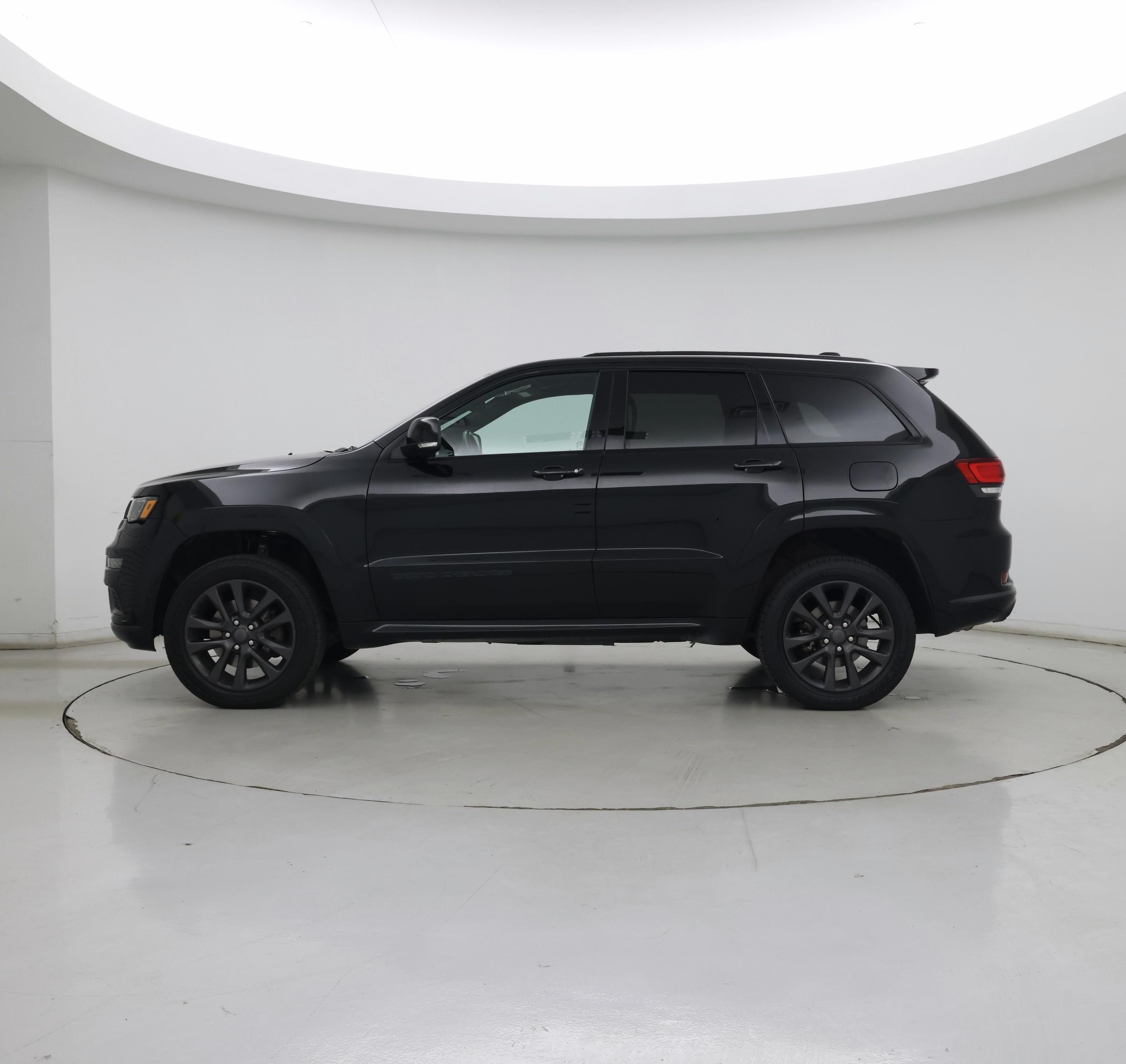Thumbnail: 2018 Jeep Grand Cherokee - 3