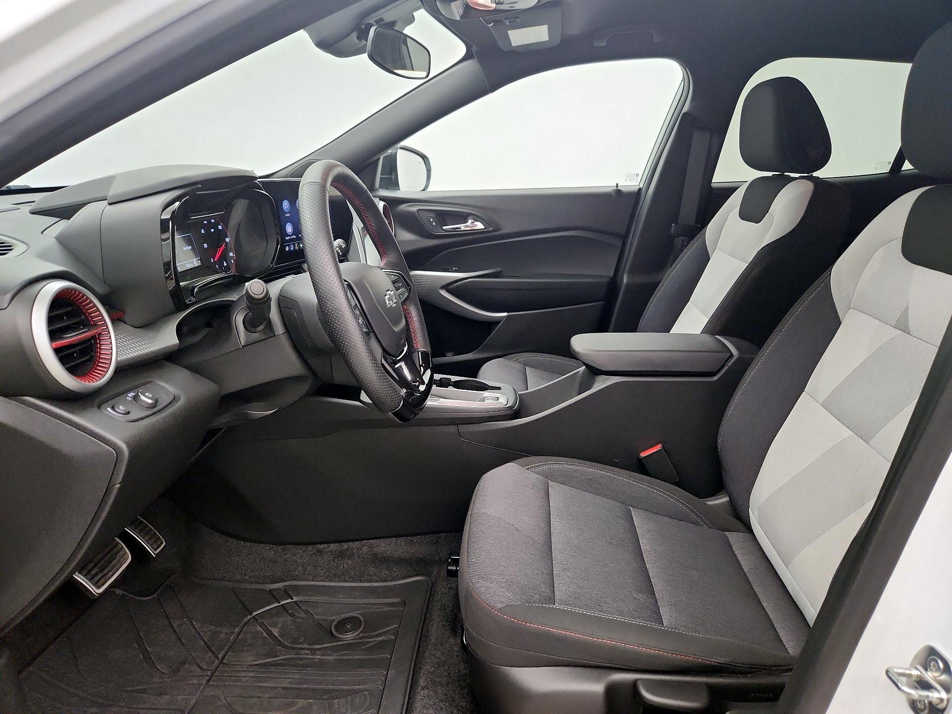 Thumbnail: 2024 Chevrolet Trax - 11