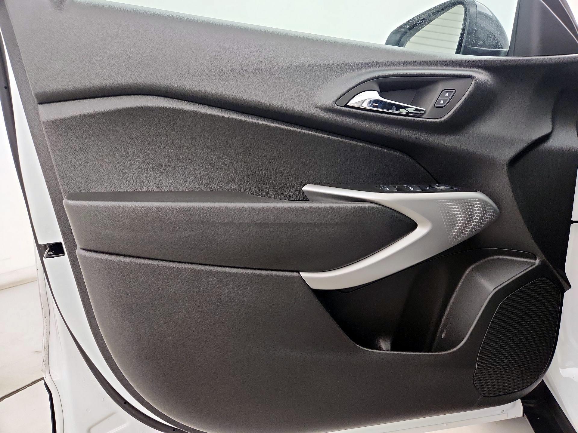 Thumbnail: 2024 Chevrolet Trax - 12