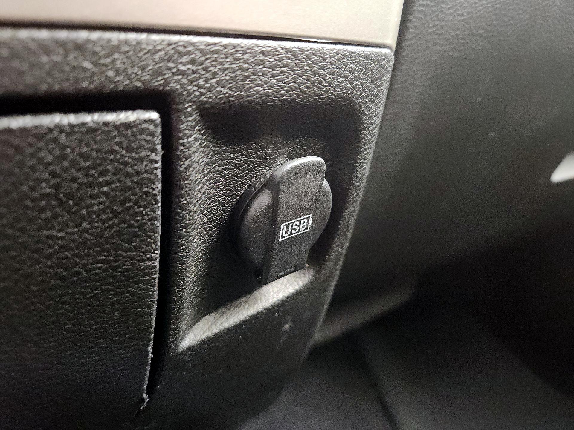 Thumbnail: 2019 RAM 1500 Classic - 18