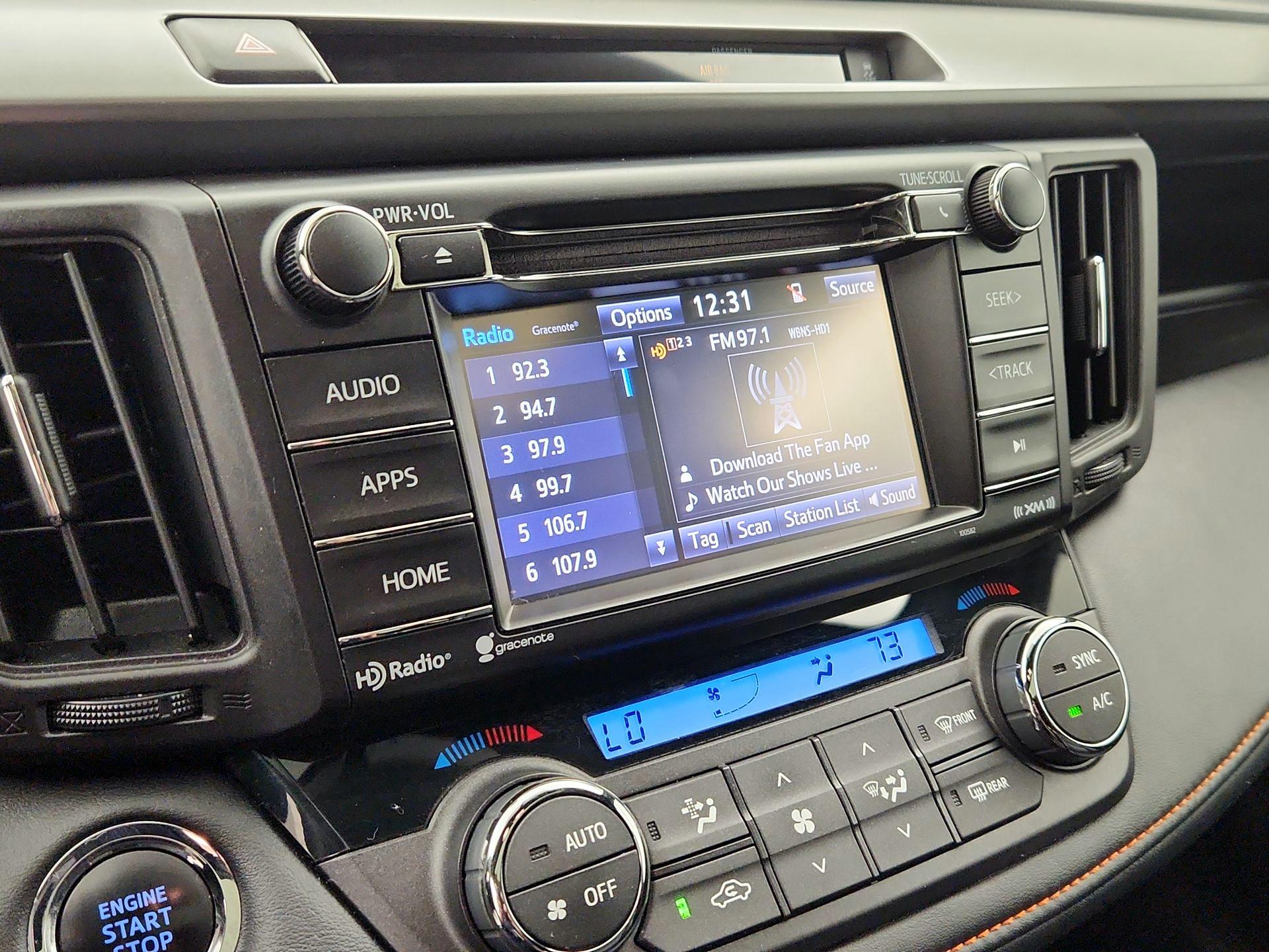 Thumbnail: 2016 Toyota RAV4 - 15