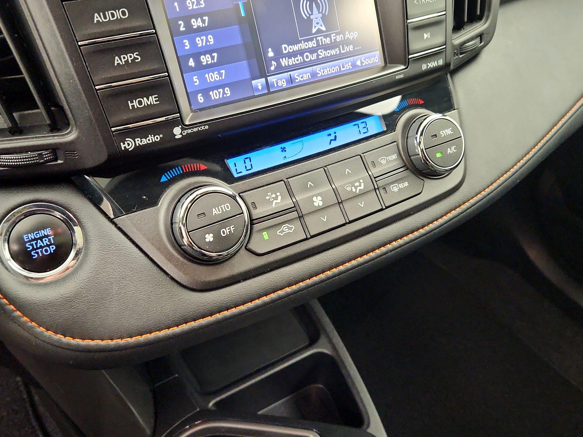 Thumbnail: 2016 Toyota RAV4 - 16