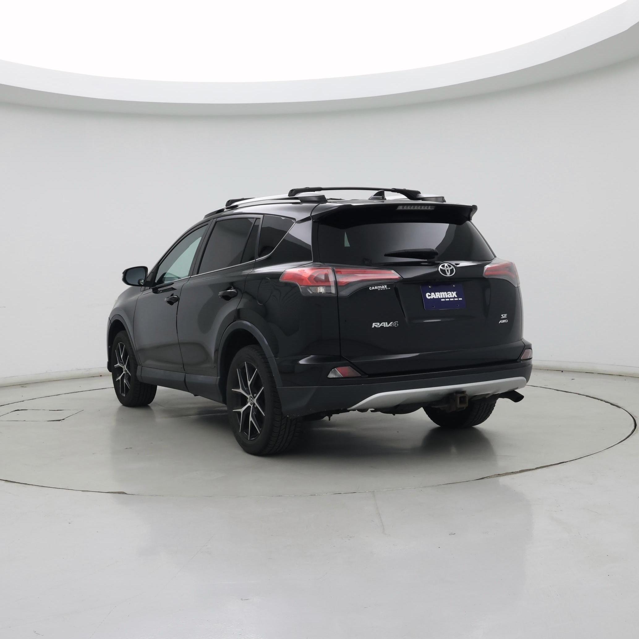 Thumbnail: 2016 Toyota RAV4 - 2