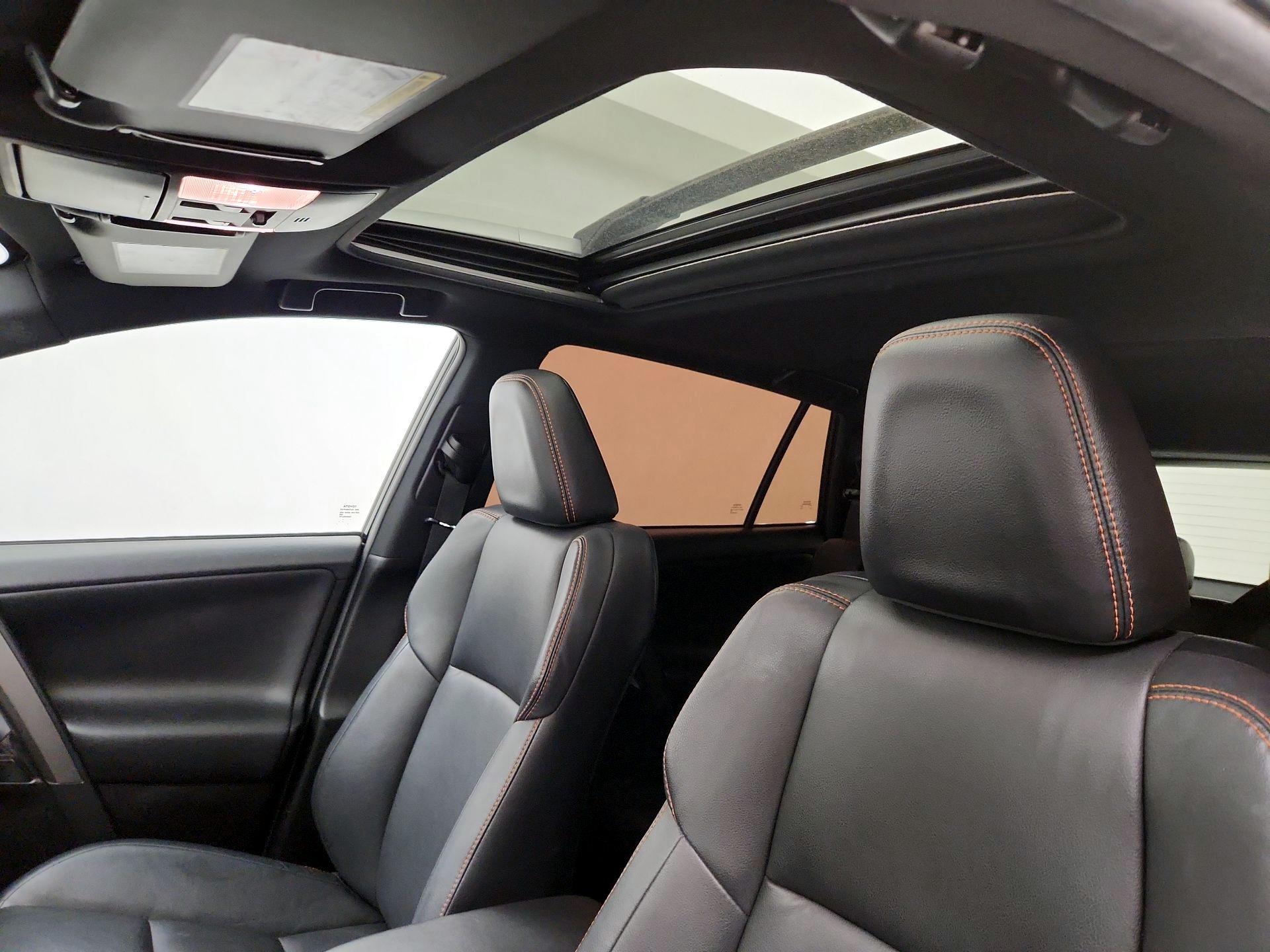 Thumbnail: 2016 Toyota RAV4 - 19