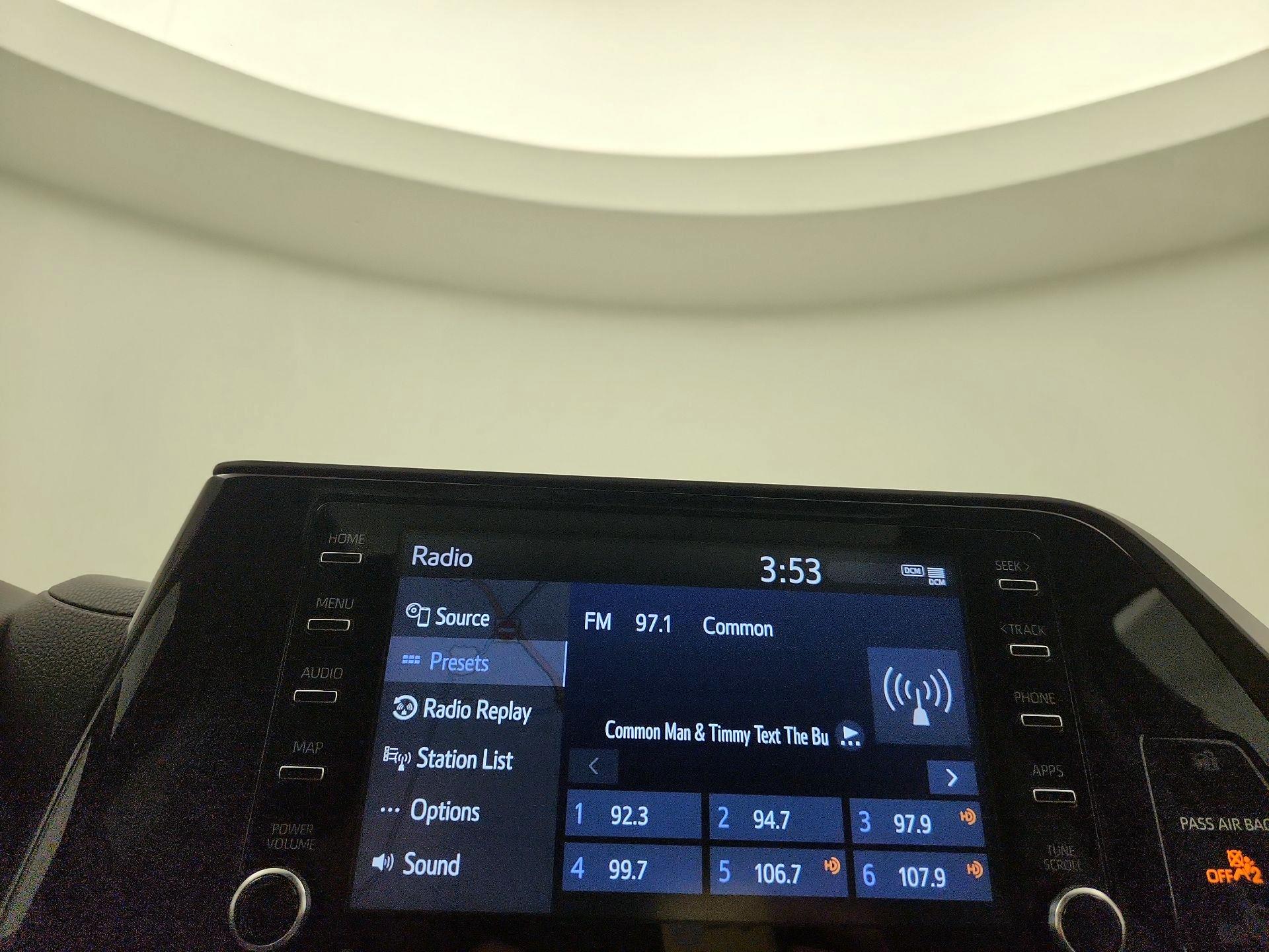 Thumbnail: 2021 Toyota Highlander - 16