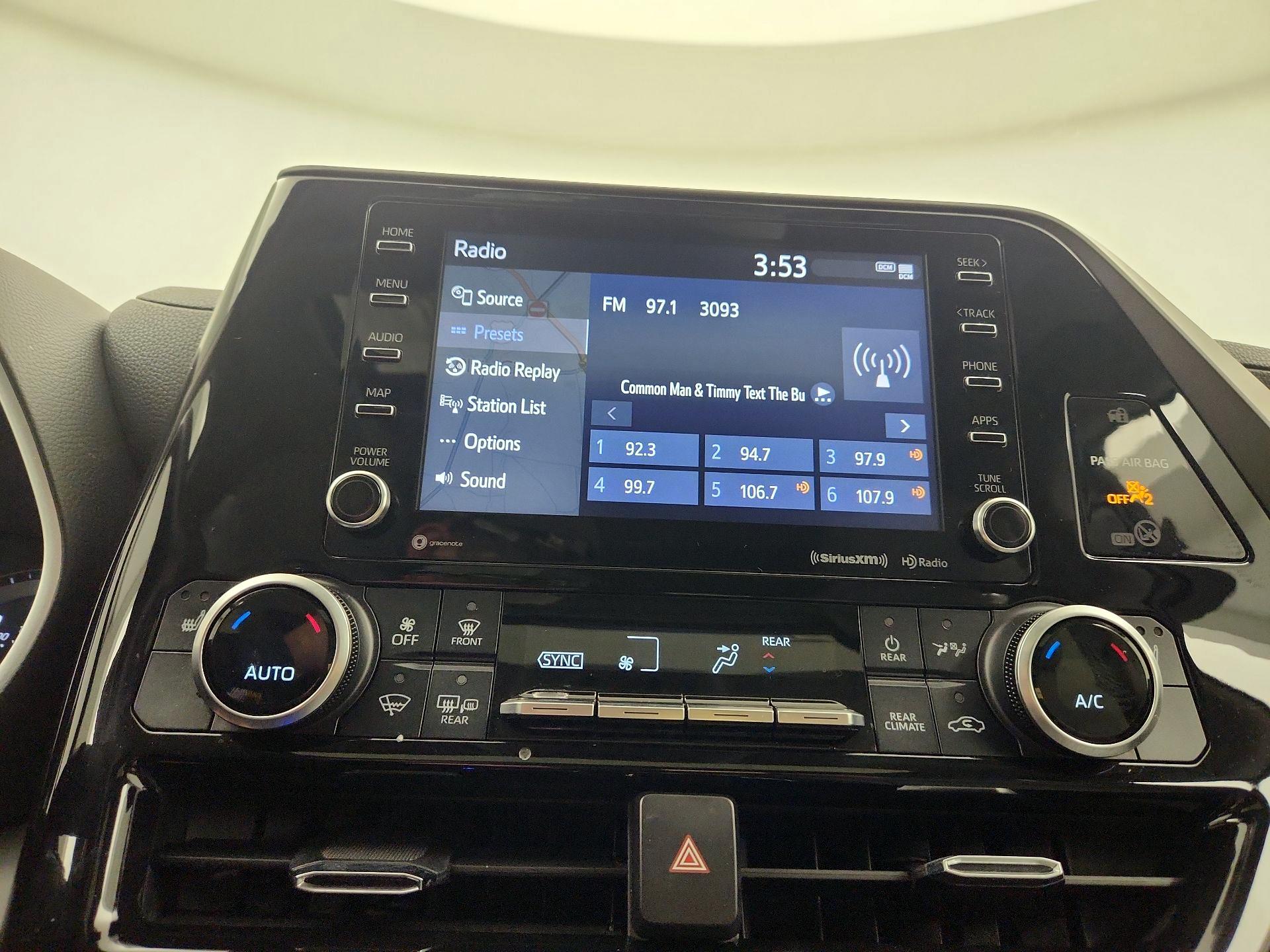 Thumbnail: 2021 Toyota Highlander - 17