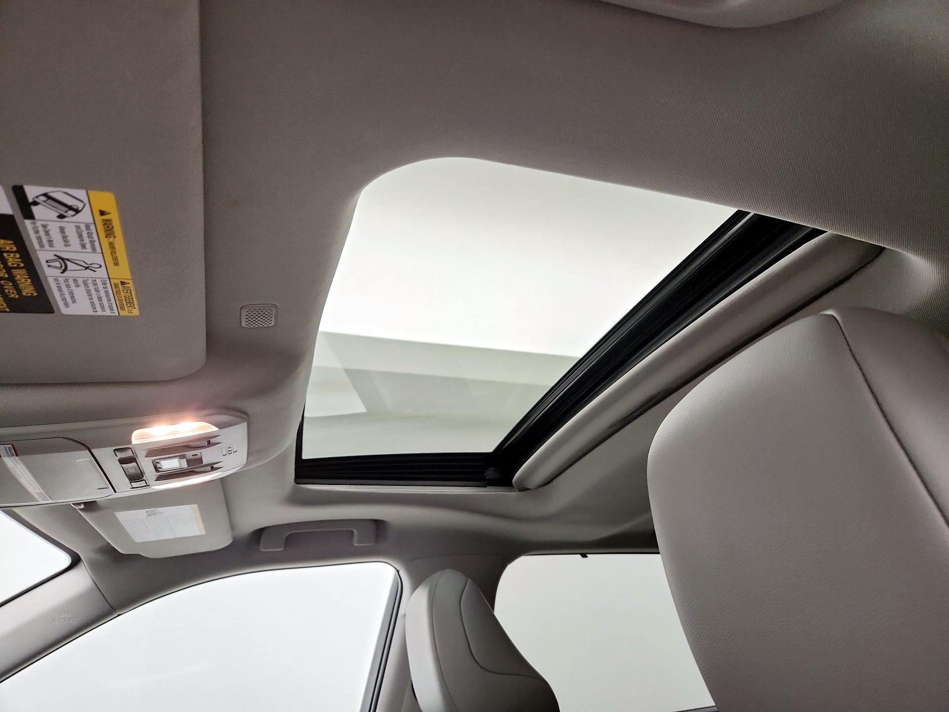 Thumbnail: 2021 Toyota Highlander - 20