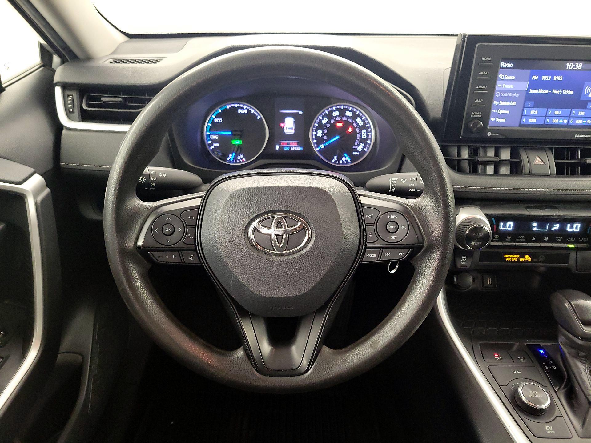 Thumbnail: 2020 Toyota RAV4 - 10